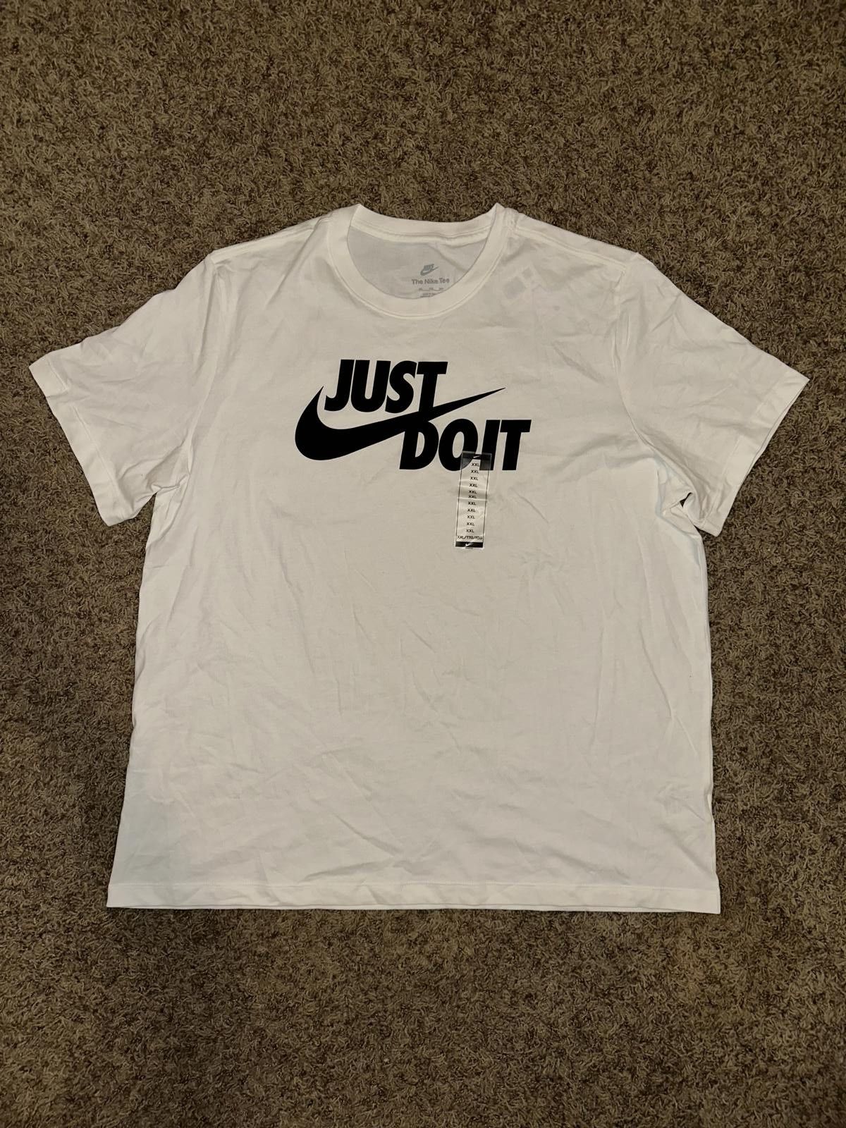 Nike Nike Men’s Sportswear Just Do It Graphic Tee T-Shirt Size US L / EU 52-54 / 3 - 1 Thumbnail