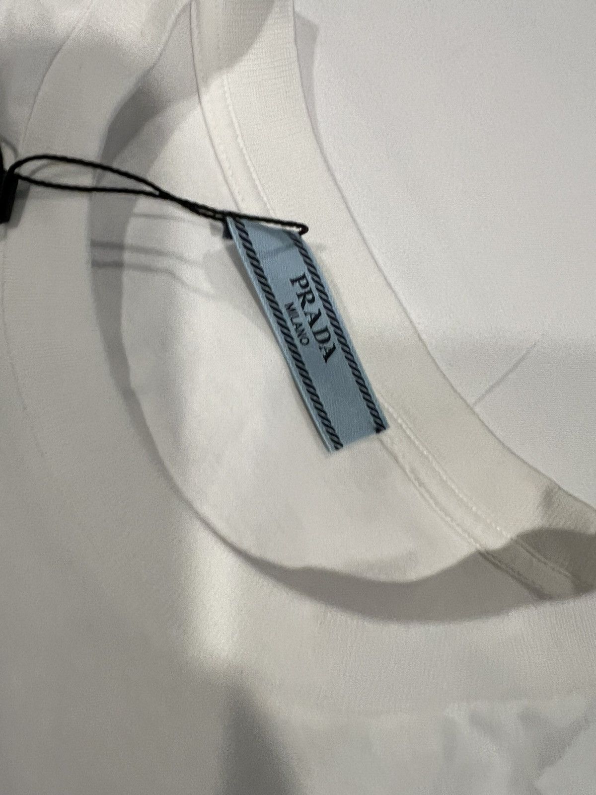 Prada Prada t shirt. M. $850 Size M / US 6-8 / IT 42-44 - 4 Thumbnail