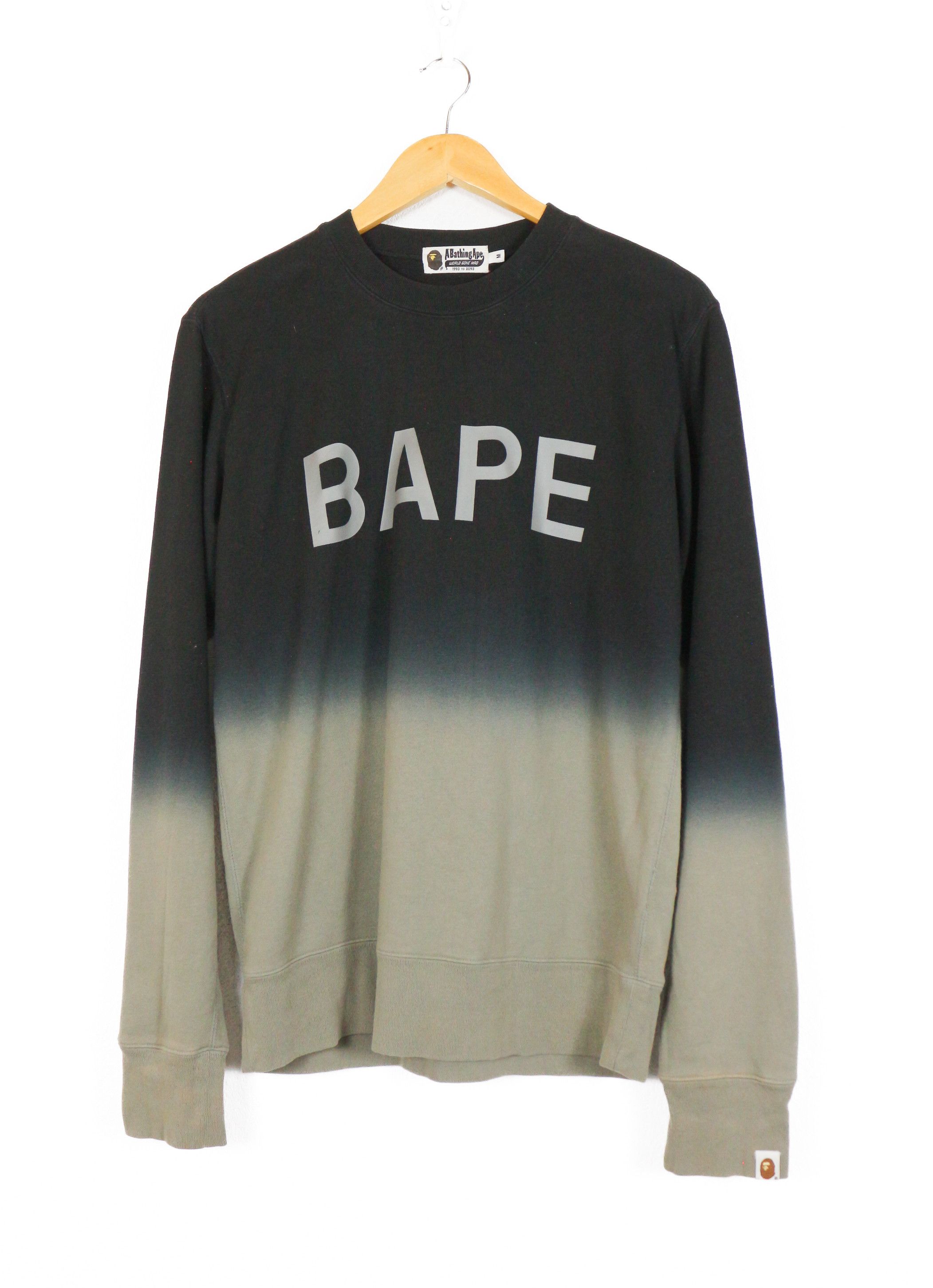Bape Bape Bathing APE Logo Gradation Graphic Sweatshirt Size US M / EU 48-50 / 2 - 1 Thumbnail