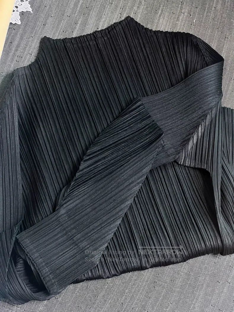 Issey Miyake Issey Miyake Black Pleated Long-sleeve Top Size M / US 6-8 / IT 42-44 - 4 Thumbnail