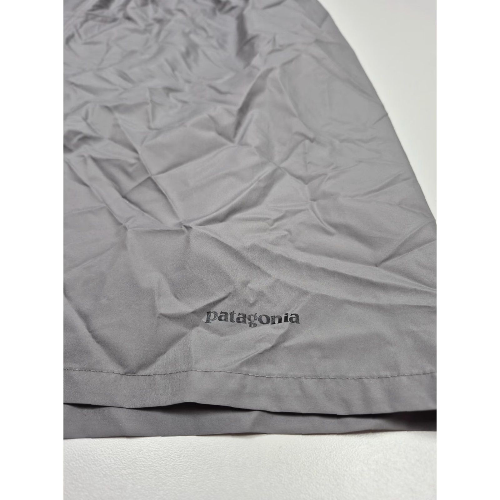 Patagonia Patagonia Bermuda Shorts Mens Large Gray 8" Pockets Trail Hike Casual Nylon Lightweight Drawstring Pocket Logo Summer | Mens | Gray | 8" inseam Size US 33 - 3 Thumbnail
