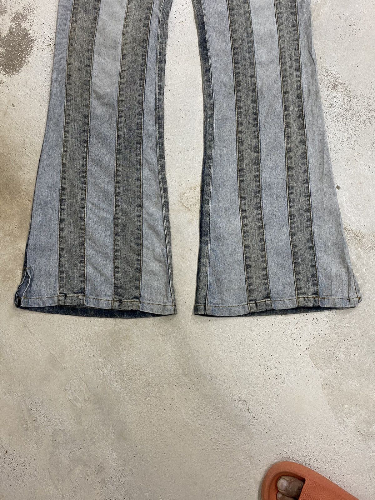 Tornado Mart Vintage Pantomime Flared Star Appliqué Unique Striped Retro Size US 29 - 9 Thumbnail
