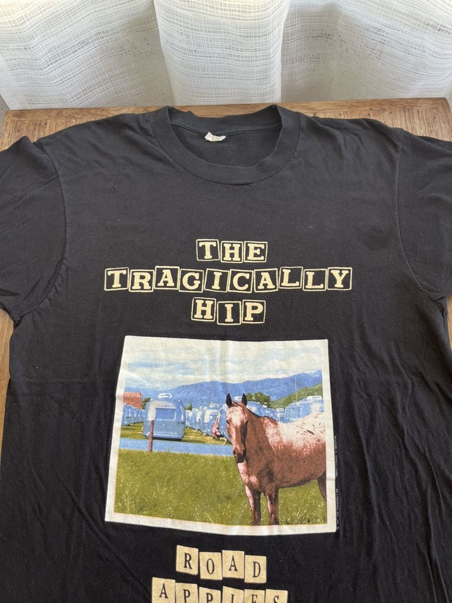 Band Tees × Vintage Vintage THE TRAGICALLY HIP Road Apples 1991’s Band T-shirt Size US XL / EU 56 / 4 - 4 Thumbnail
