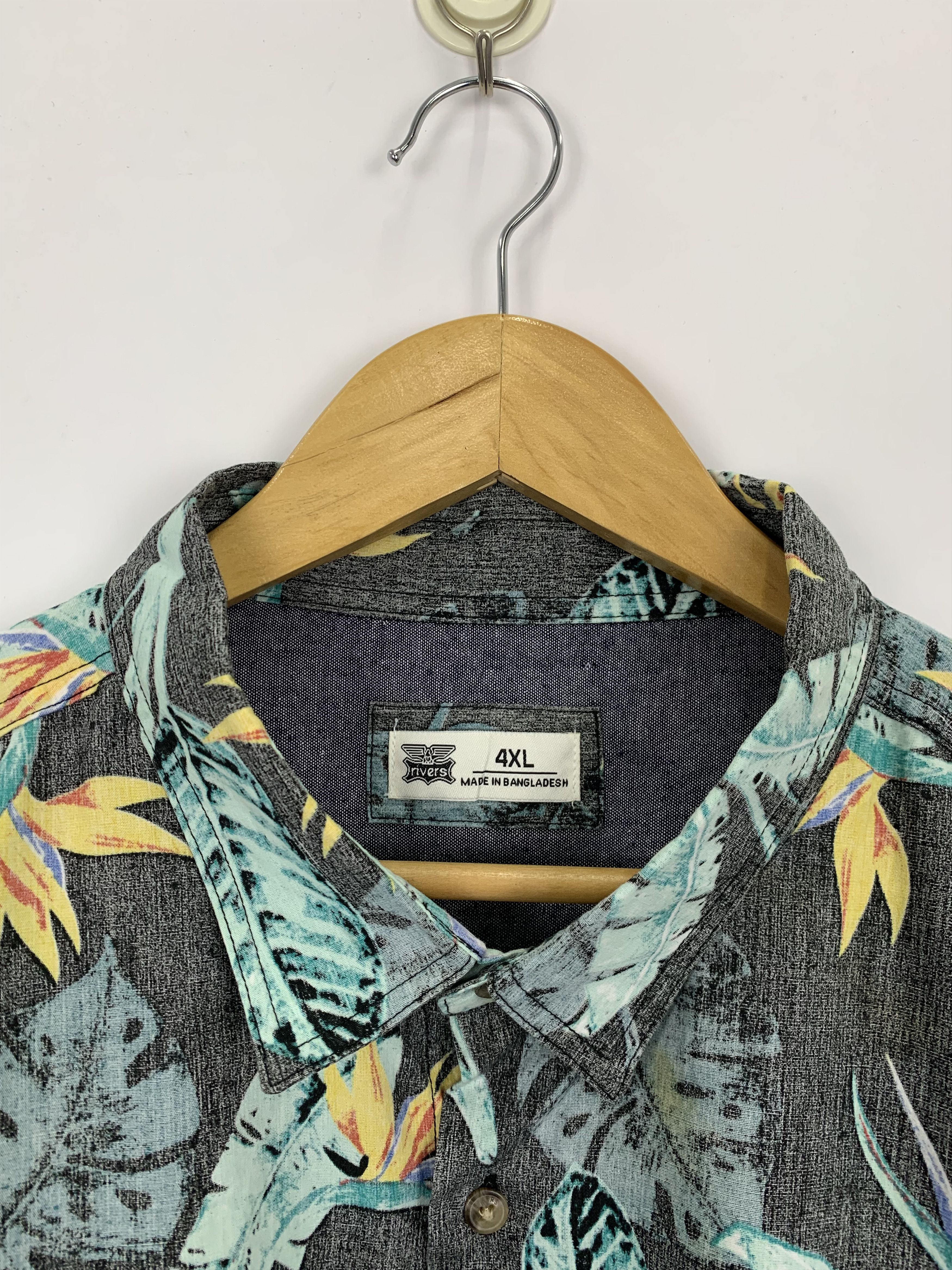 Vintage Vintage Hawaiian Shirt Button Ups TA0131 Size US XXL / EU 58 / 5 - 7 Thumbnail