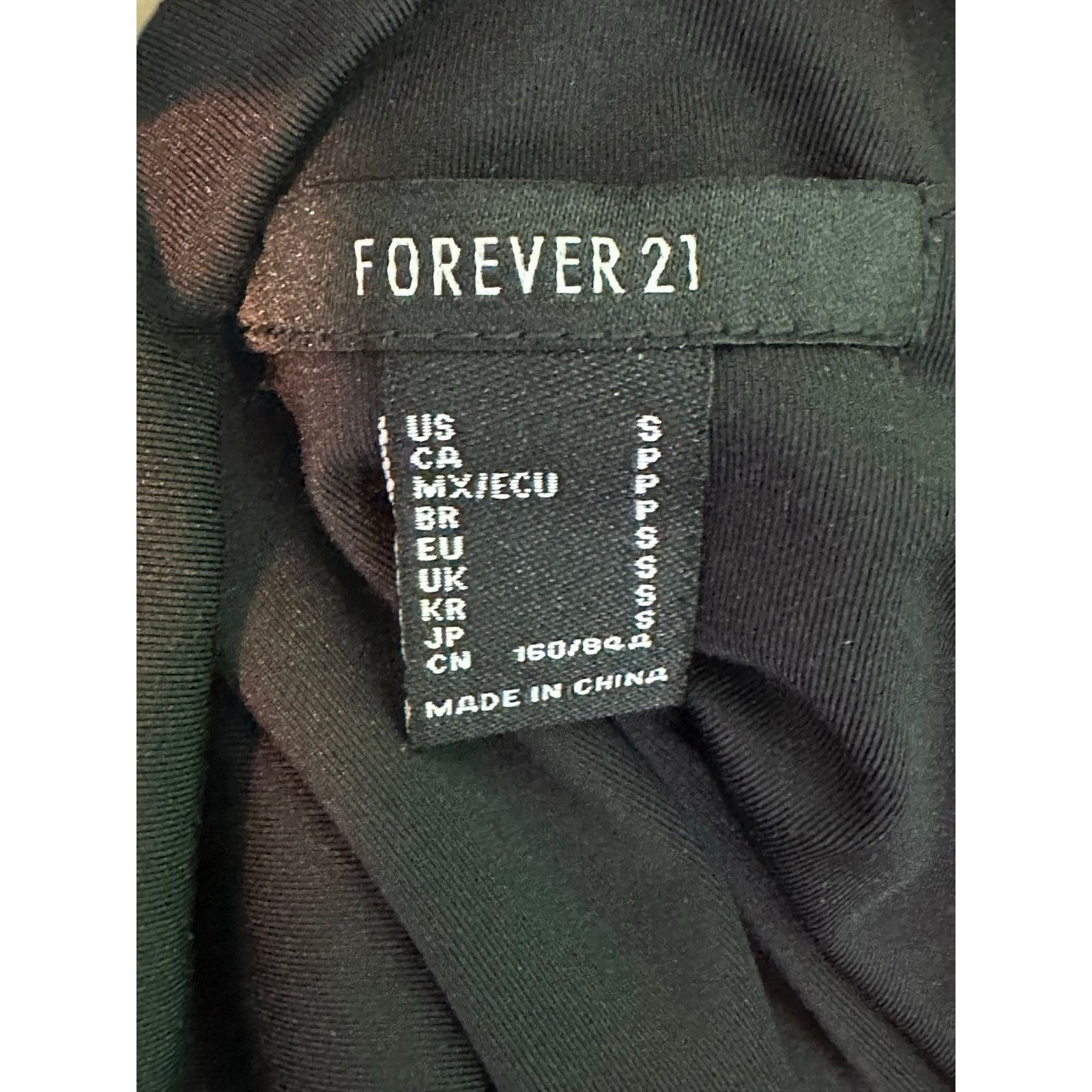 Forever 21 Forever 21 black v neck mini cocktail dress size Small Size S / US 4 / IT 40 - 3 Thumbnail