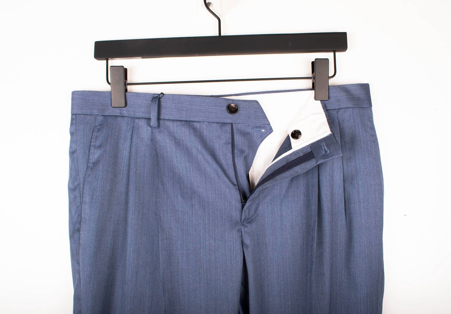 Bottega Veneta New Bottega Veneta Men Shorts Size IT52-Large, S1490 Size US 36 / EU 52 - 2 Thumbnail