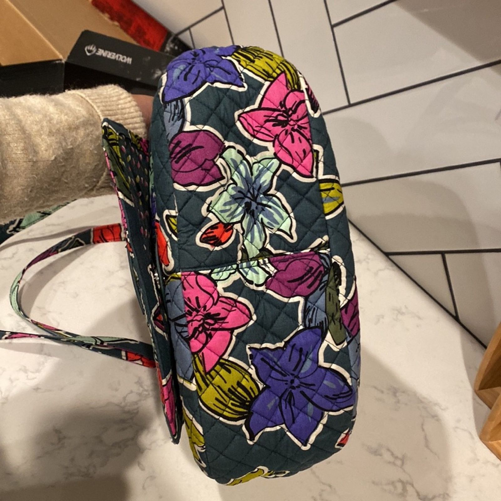 Vera Bradley Vera Bradley Carson Falling Flowers quilted crossbody bag Size ONE SIZE - 9 Thumbnail
