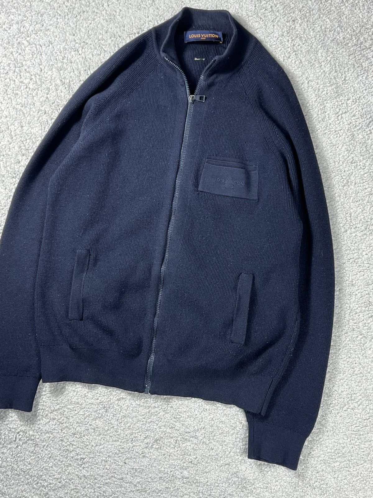Louis Vuitton Louis Vuitton Dark Blue Wool Knit Zip Up Sweater Size L Size US L / EU 52-54 / 3 - 3 Thumbnail