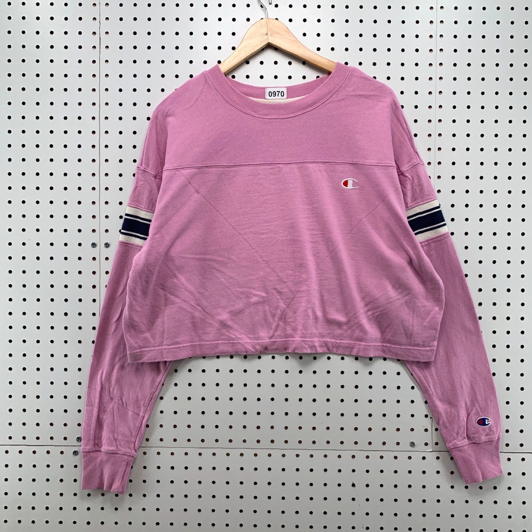 Champion CHAMPION Sweatshirt Womens Large Pink Embroidered Pullover Crew Neck Casual Activewear Size L Shirt Size L / US 10 / IT 46 - 2 Thumbnail