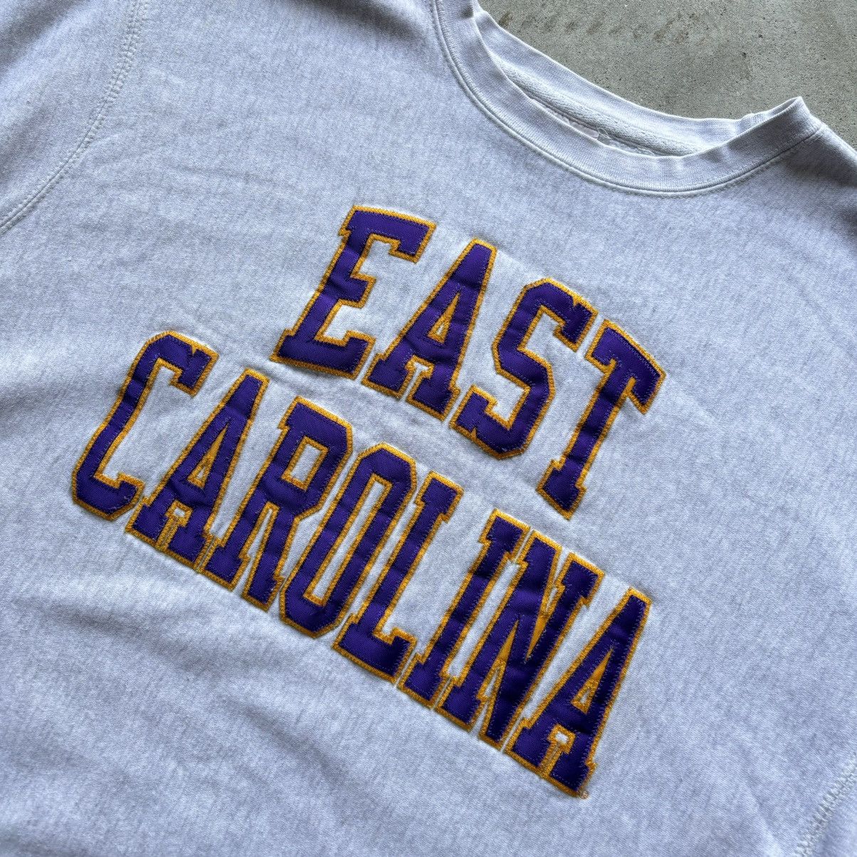 Vintage vintage 90s EAST CAROLINA UNIVERSITY ECU spellout sweatshirt Size US M / EU 48-50 / 2 - 5 Thumbnail