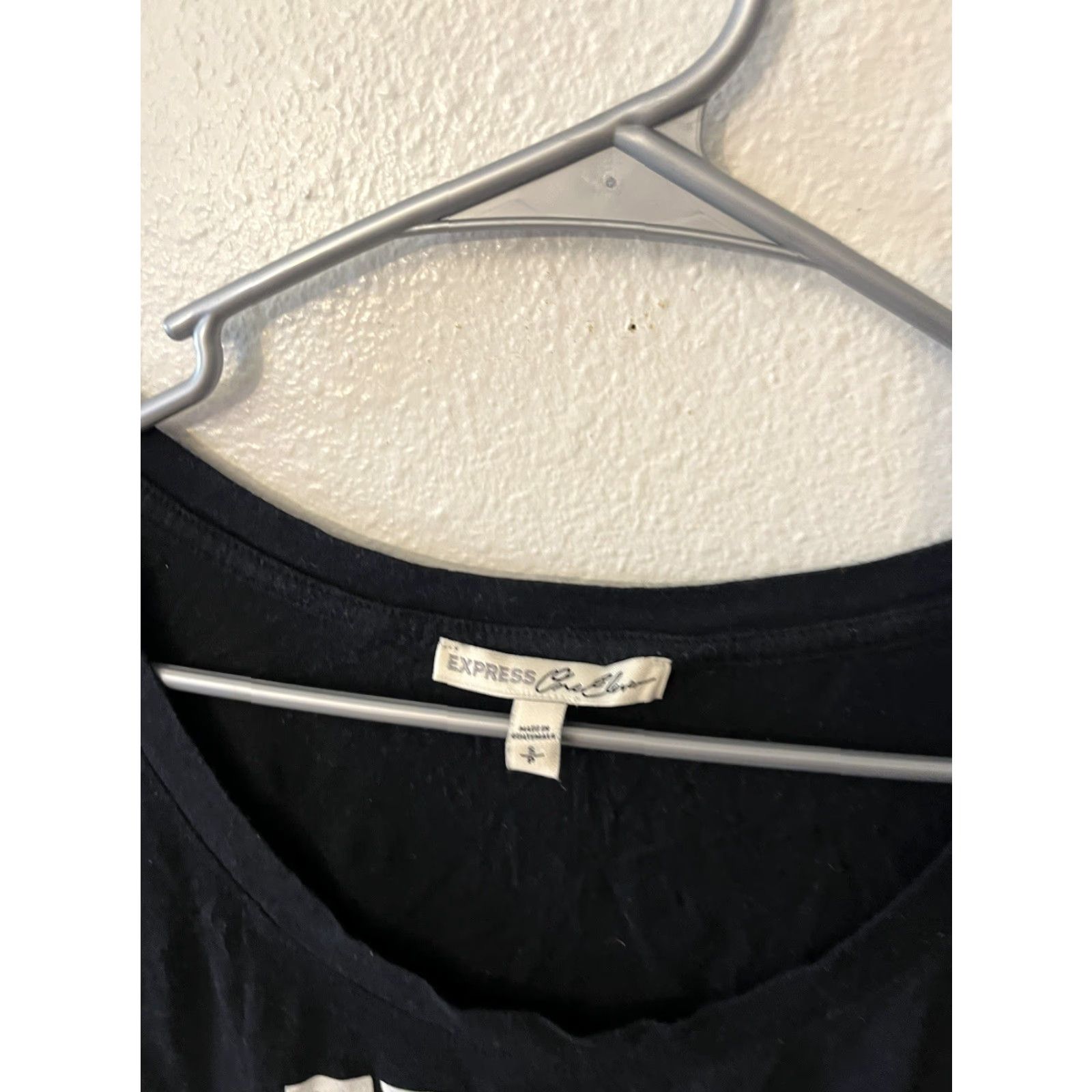 Express Express Black shirt Tequila Made Me Do It Shirt Scoop Neck S Womens Tee, Express, Jersey, Graphics T-shirt, Drawstring, V-neck, 90s? Size S / US 4 / IT 40 - 2 Thumbnail