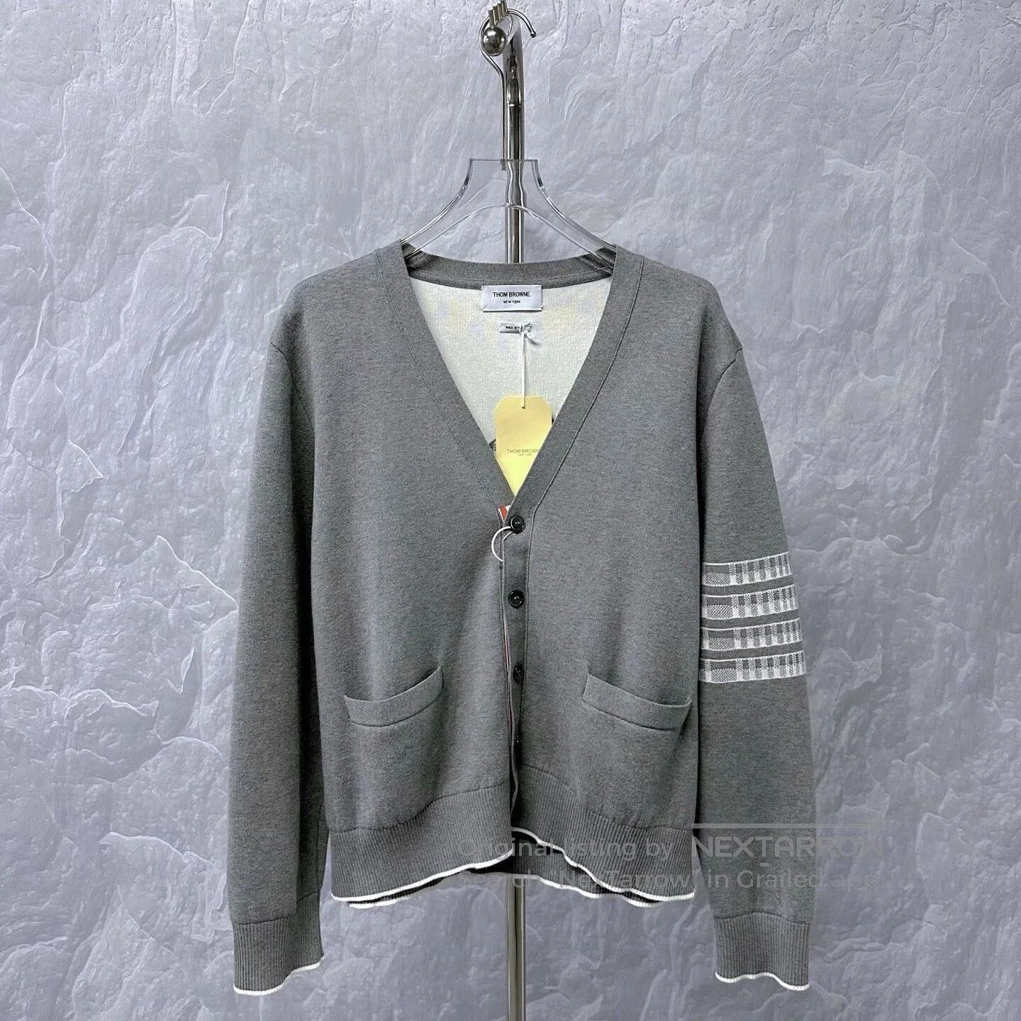 Thom Browne thom browne v-neck cardigan in gray. Size US M / EU 48-50 / 2 - 1 Thumbnail