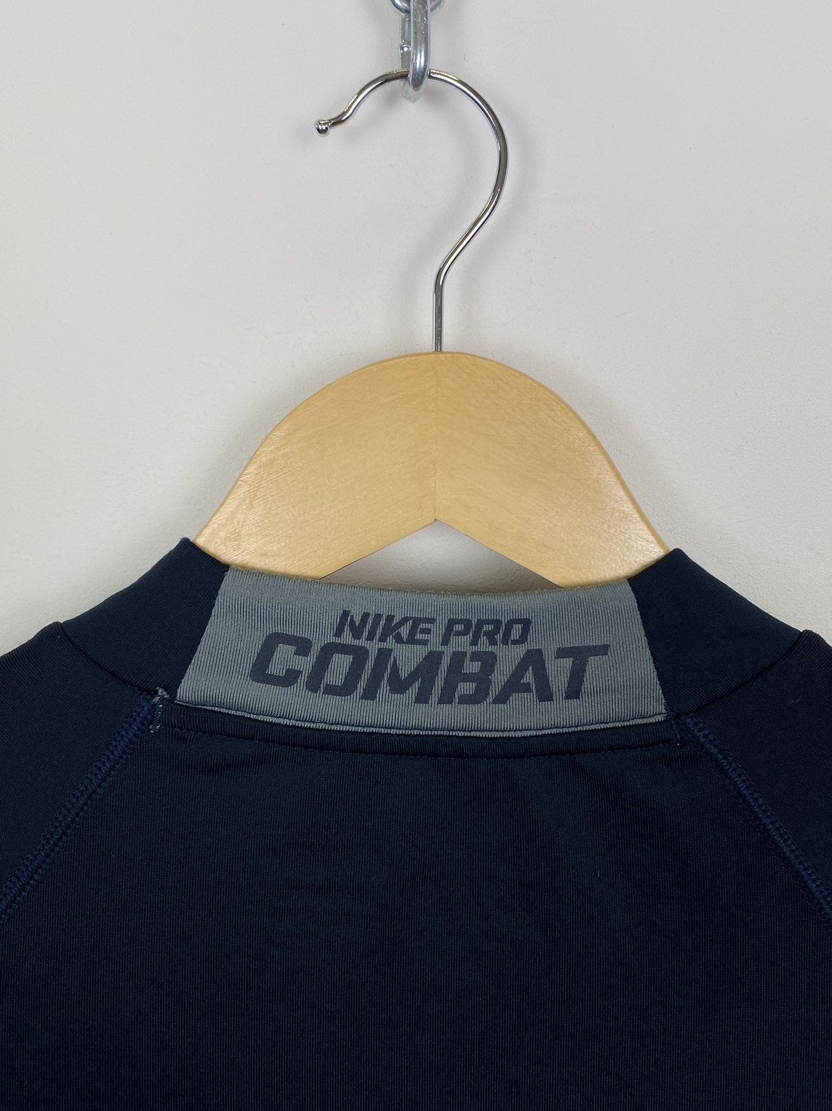 Nike Nike Pro Combat Hyperwarm Compression Rash Guard Shirt Top Size US M / EU 48-50 / 2 - 10 Thumbnail