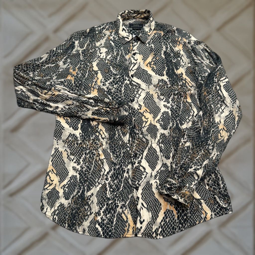 Zara VINTAGE Zara Snakeskin Button-Up Shirt Women Small Animal Print Long Sleeve Casual Size S / US 4 / IT 40 - 1 Thumbnail