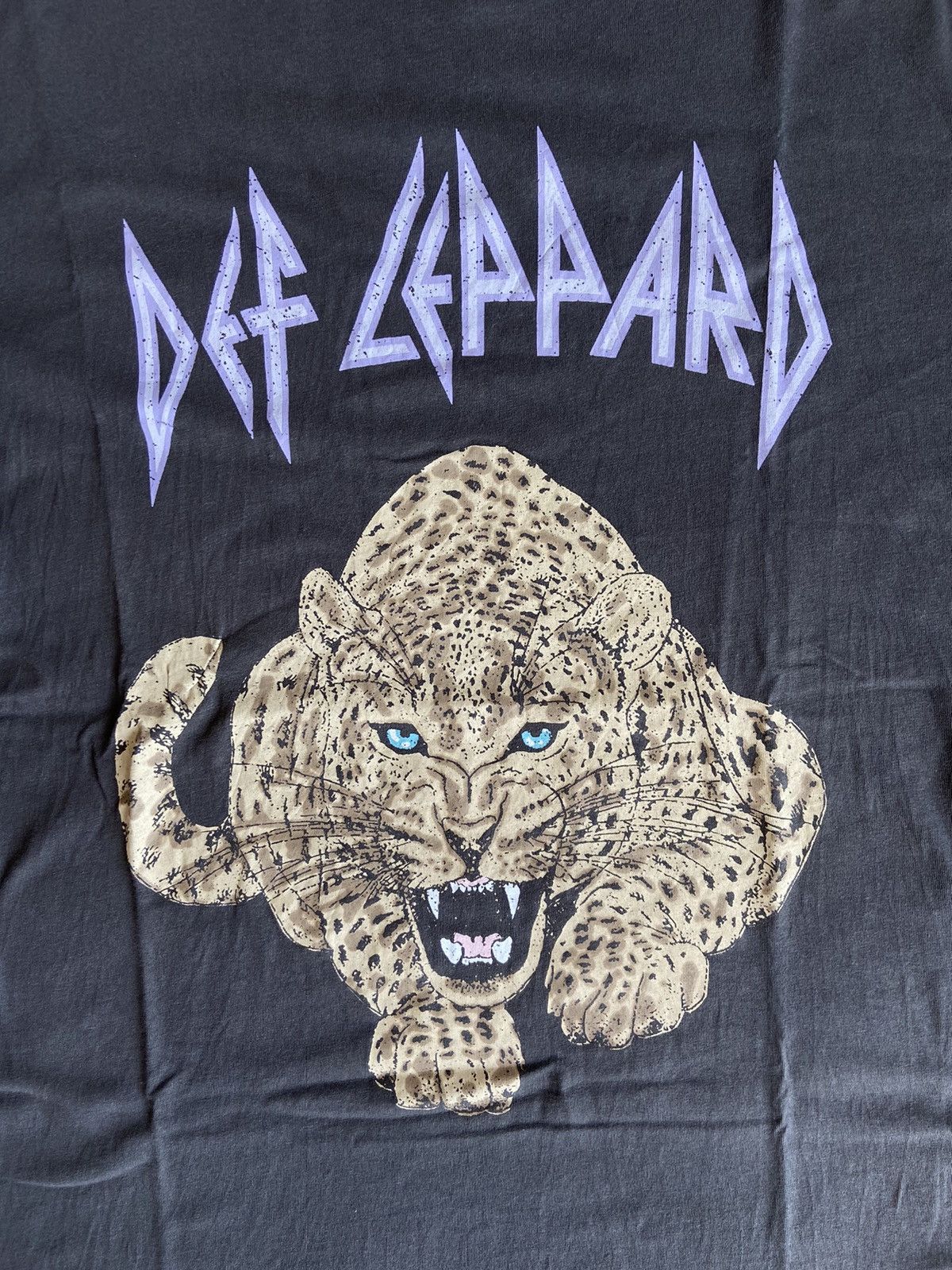 Band Tees × Def Leppard × Vintage Def Leppard Relaxed Boyfriend Tee Size US M / EU 48-50 / 2 - 2 Thumbnail