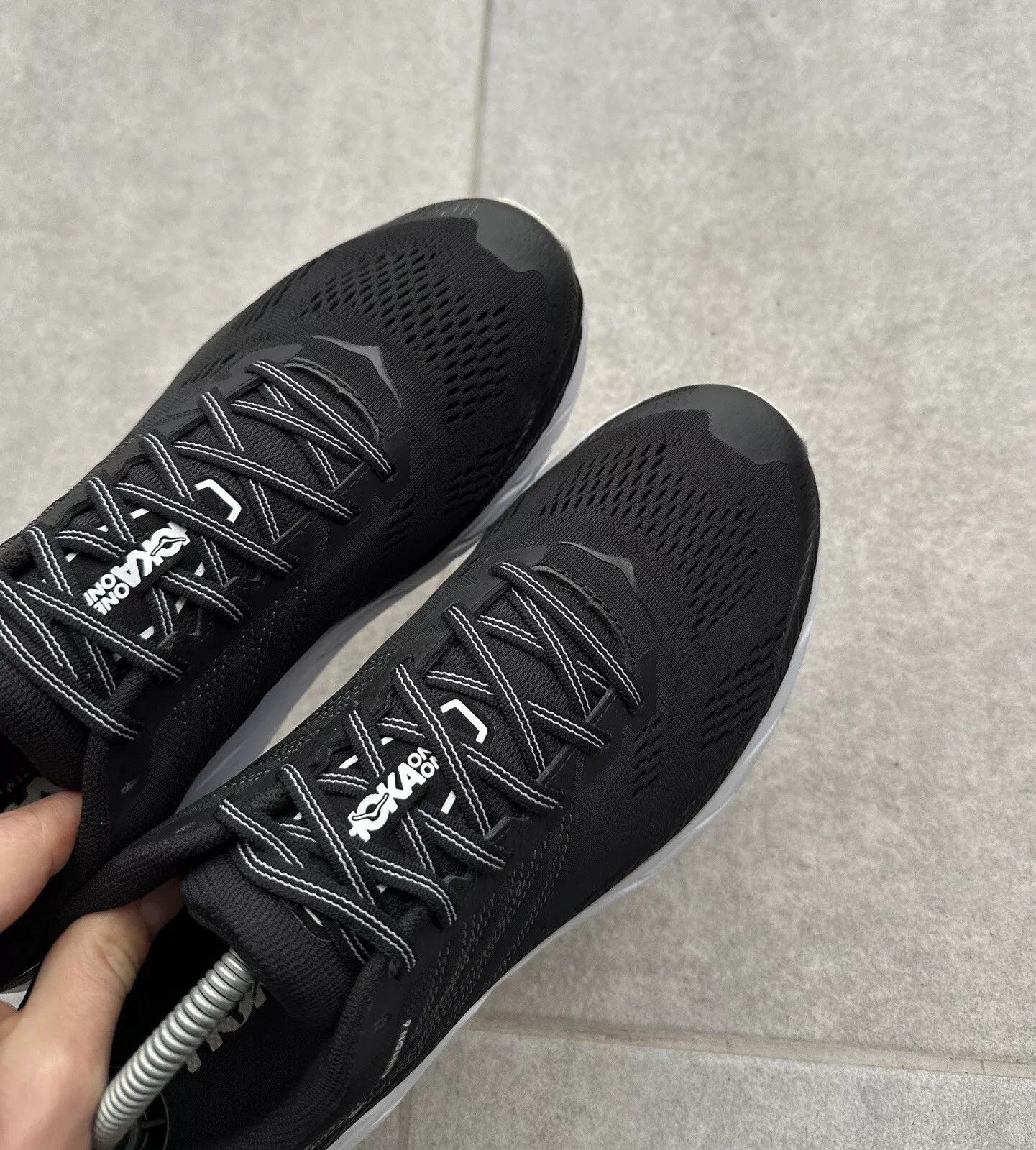 Hoka Hoka One One Clifton 6 Black Running Shoes Mens Size US 9.5 / EU 42-43 - 6 Thumbnail
