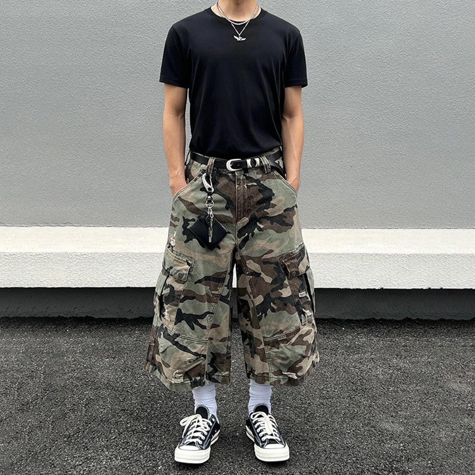 Other Camouflage Long Wide Leg Cargo Shorts Size US 30 / EU 46 - 1 Thumbnail