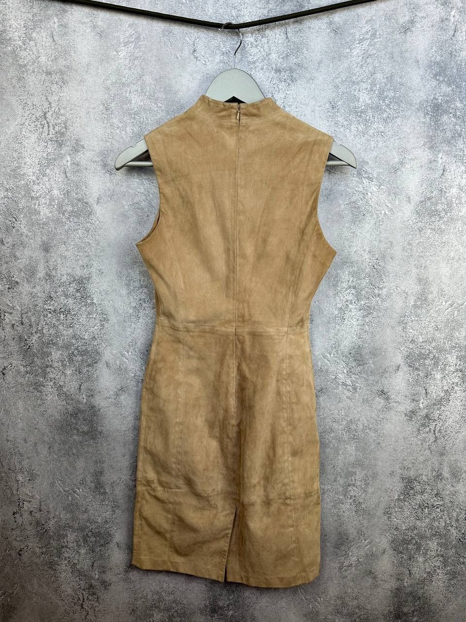 Reiss REISS Suede Lambskin Dress Sleeveless V-Neck Sheath Bodycon Size M / US 6-8 / IT 42-44 - 2 Thumbnail