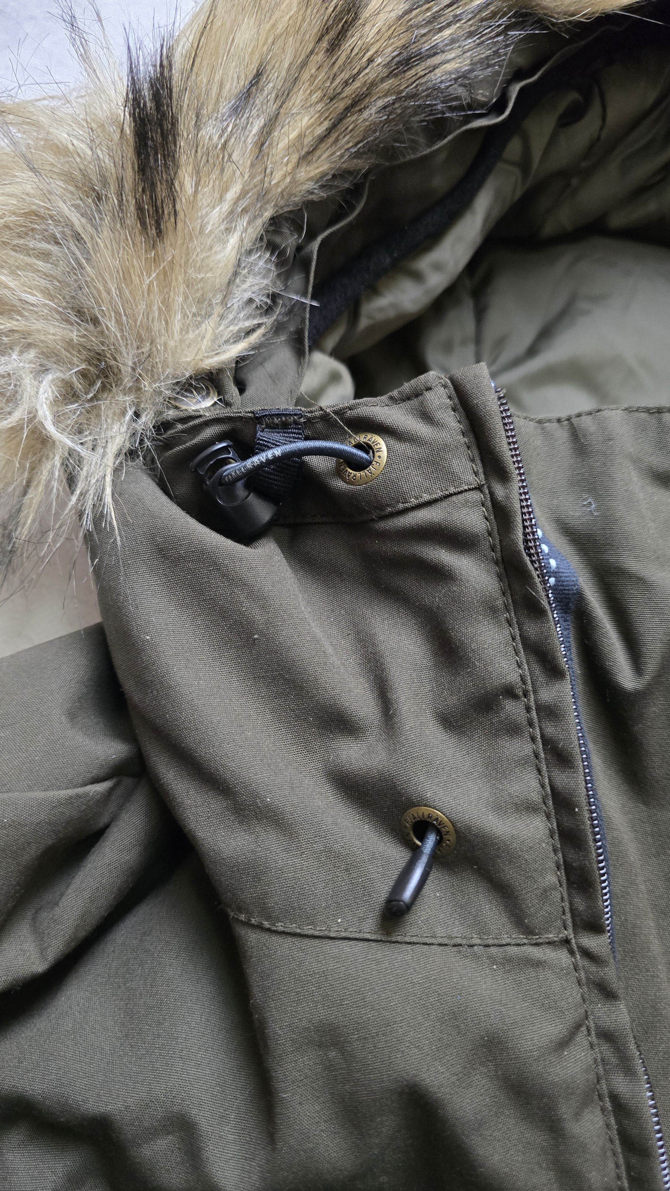Fjallraven Luhkka Cape Jacket G-1000 Waxed Fur Hood Olive Poncho Size US S / EU 44-46 / 1 - 19 Thumbnail