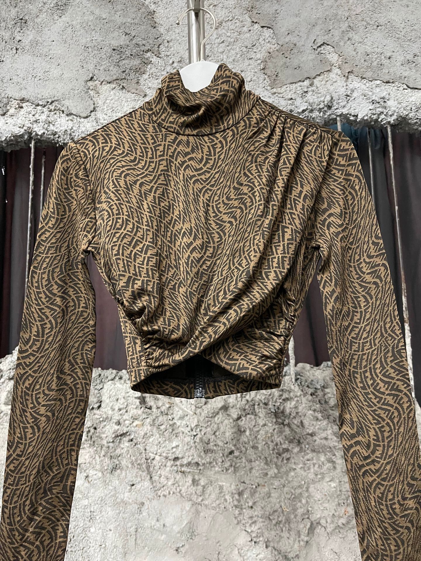 Fendi Fendi turtleneck long-sleeve 36 new Size XS / US 0-2 / IT 36-38 - 3 Thumbnail