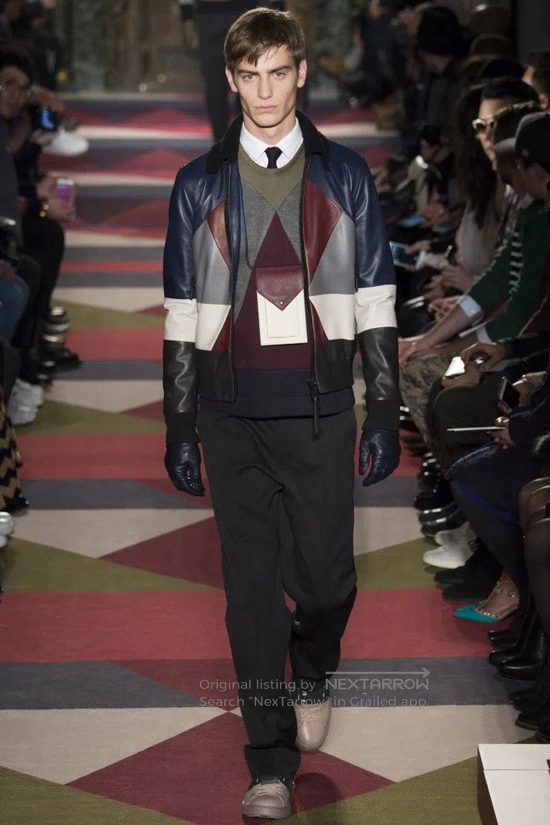 Valentino Valentino Geometric lambskin leather clothing Size US L / EU 52-54 / 3 - 1 Thumbnail