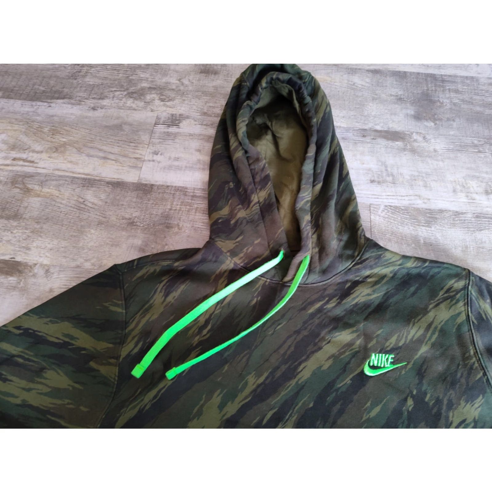 Nike Nike Sportswear Club Hoodie Mens Sz S Camo Green Sweatshirt Pullover DD5126-326 Size US S / EU 44-46 / 1 - 6 Thumbnail