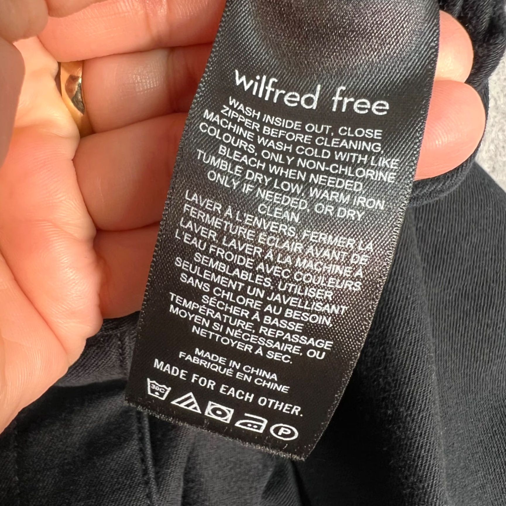Vintage WILFRED FREE Skirt Womens 2 Black Pleated Short Cotton Lyocell Mini Dresswear S2 Black Womens Size 26" / US 2 / IT 38 - 4 Thumbnail