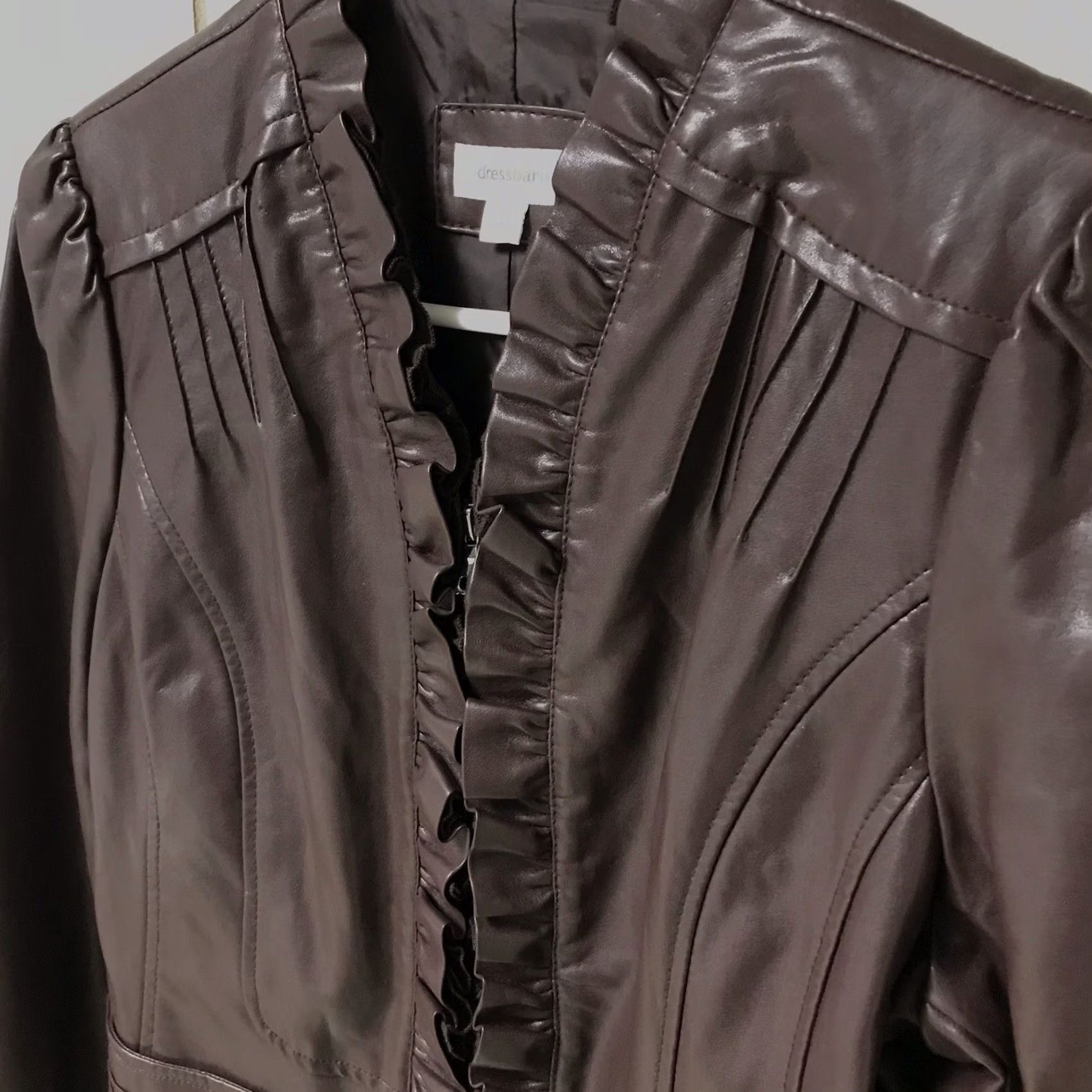 Vintage Dressbarn Women Brown Faux Leather Rugged Ruffled Trim Zip Biker Jacket L Jacket Women Brown Faux Leather Rugged Ruffled Trim Zip Biker Jacket L Size L / US 10 / IT 46 - 5 Thumbnail