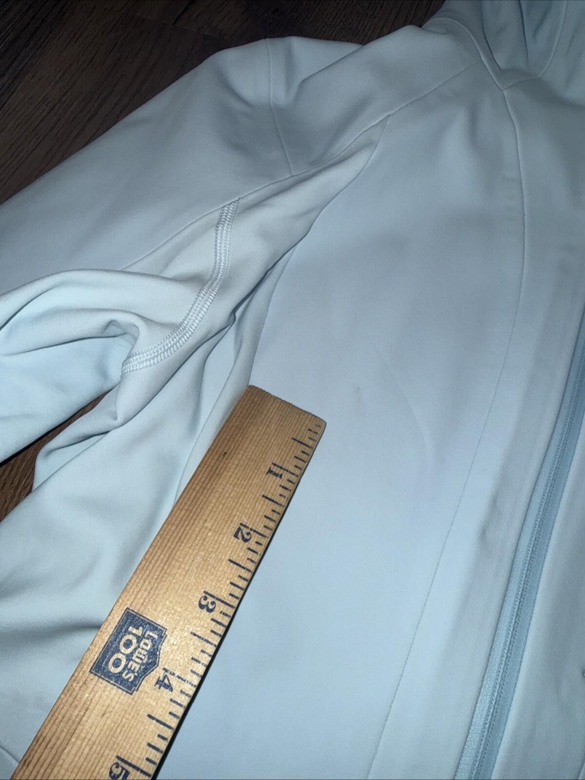 Lululemon Lululemon Cross Chill Jacket RepelShell size 6 Sheer Blue Size M / US 6-8 / IT 42-44 - 8 Thumbnail