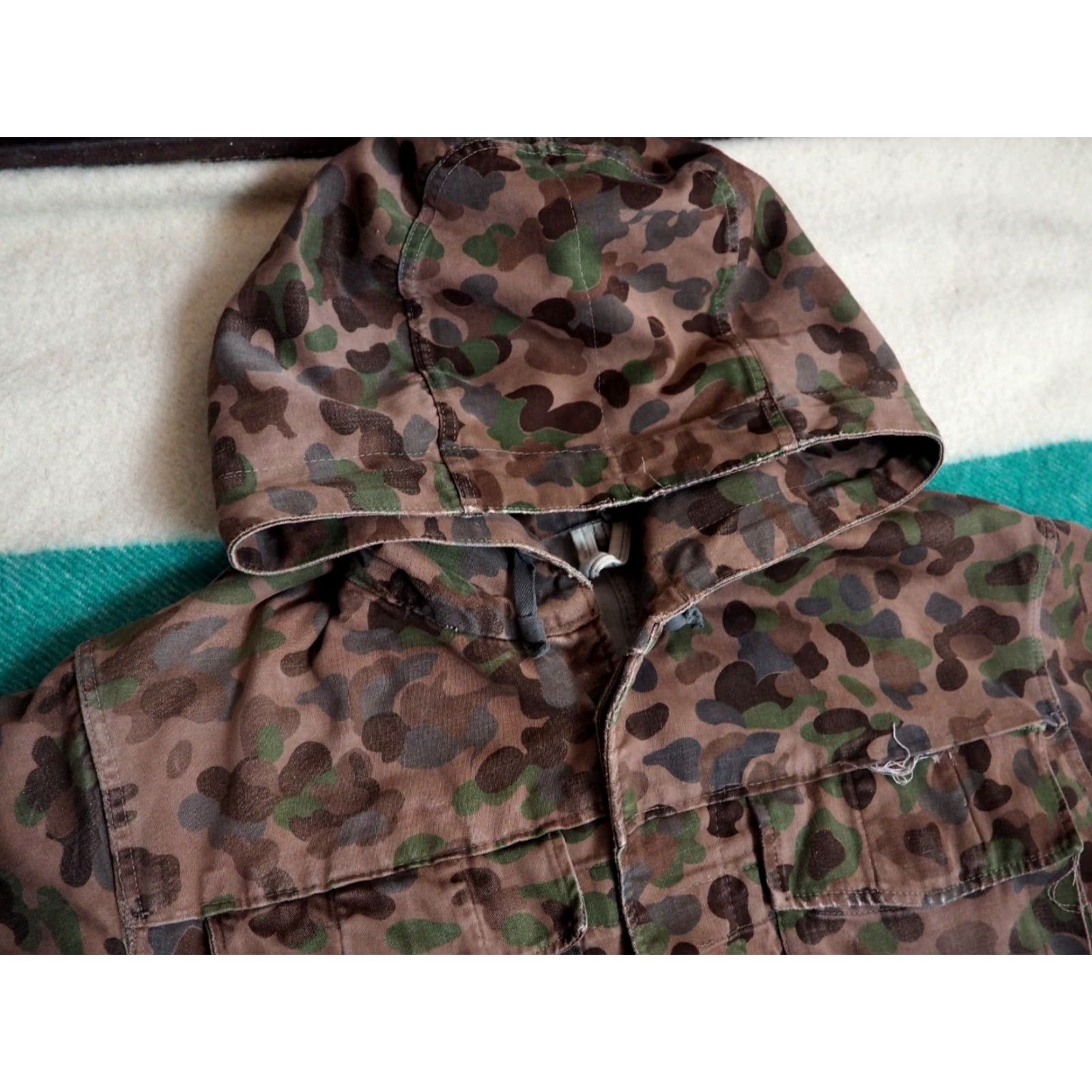 Vintage VINTAGE 60s Austrian KAZ Peadot Military Army Camo Button Parka Jacket Coat Mens L Size US L / EU 52-54 / 3 - 3 Thumbnail