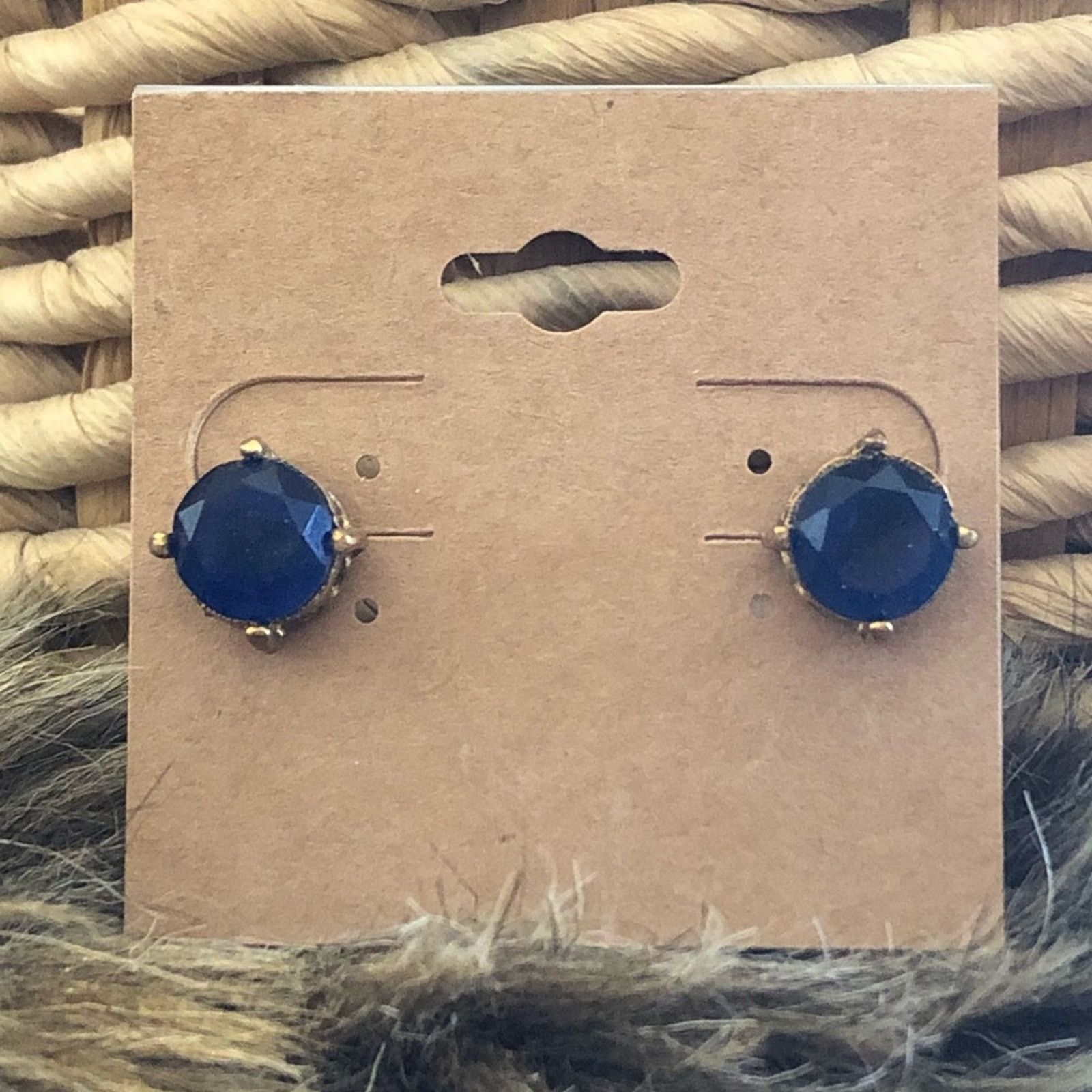 Vintage Vintage faceted simulated sapphire stud earrings Size ONE SIZE - 1 Thumbnail