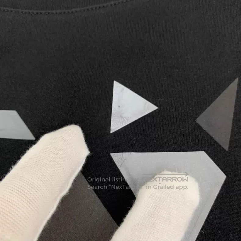 Fendi Fendi Black geometric pattern embossed cotton round neck s Size US S / EU 44-46 / 1 - 7 Thumbnail