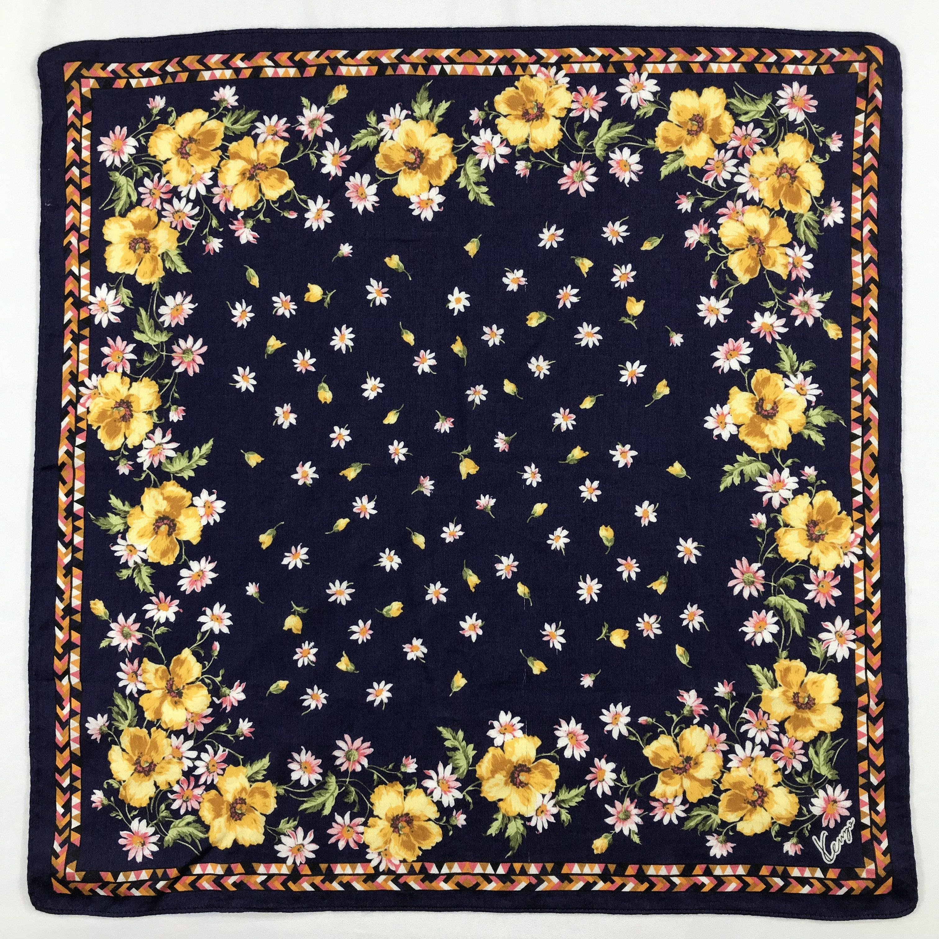 Kenzo × Vintage Kenzo Bandana / Handkerchief / Neckerchief - S1982 Size ONE SIZE - 1 Thumbnail