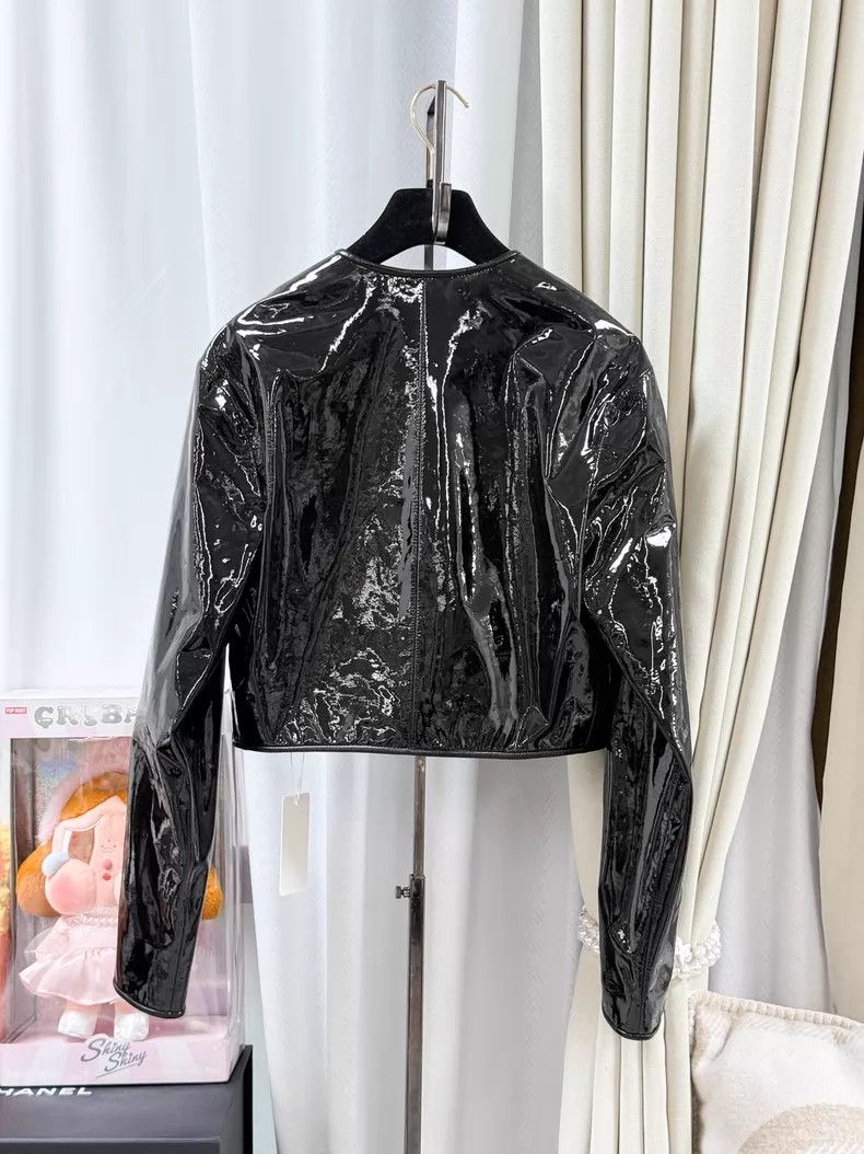 Chanel Chanel Camellia patent leather long-sleeved short leather Size XS / US 0-2 / IT 36-38 - 2 Thumbnail