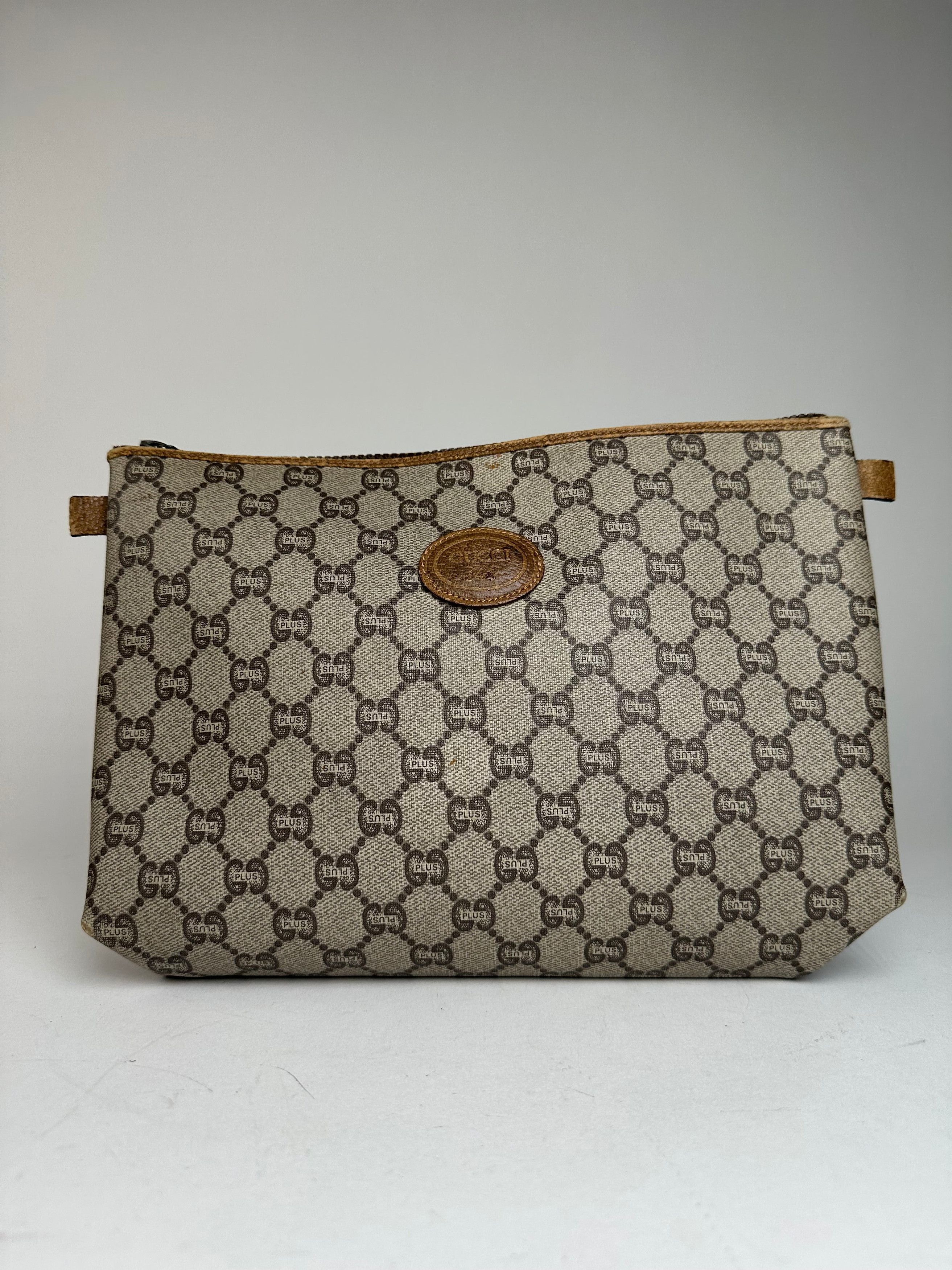 Other Vintage Gucci Plus Monogram Leather Clutch Grey Brown Size ONE SIZE - 1 Thumbnail