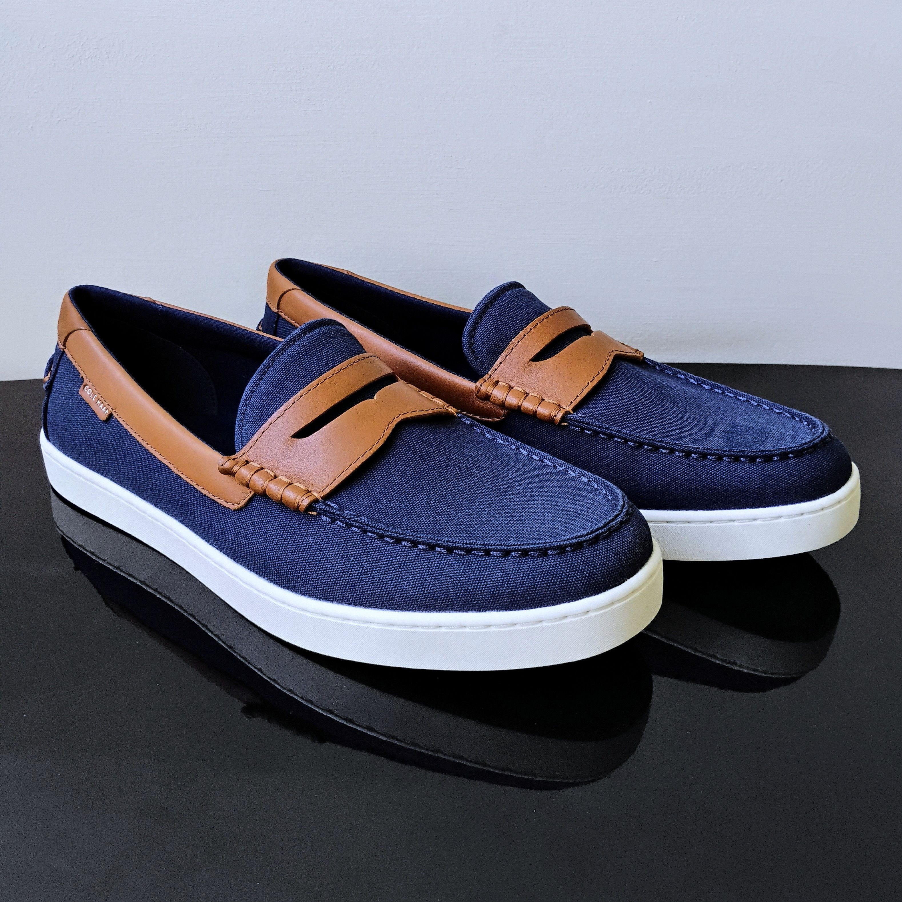 Cole Haan Cole Haan Men's Nantucket 2.0 Penny Loafer in Navy Blazer Size US 11 / EU 44 - 2 Thumbnail