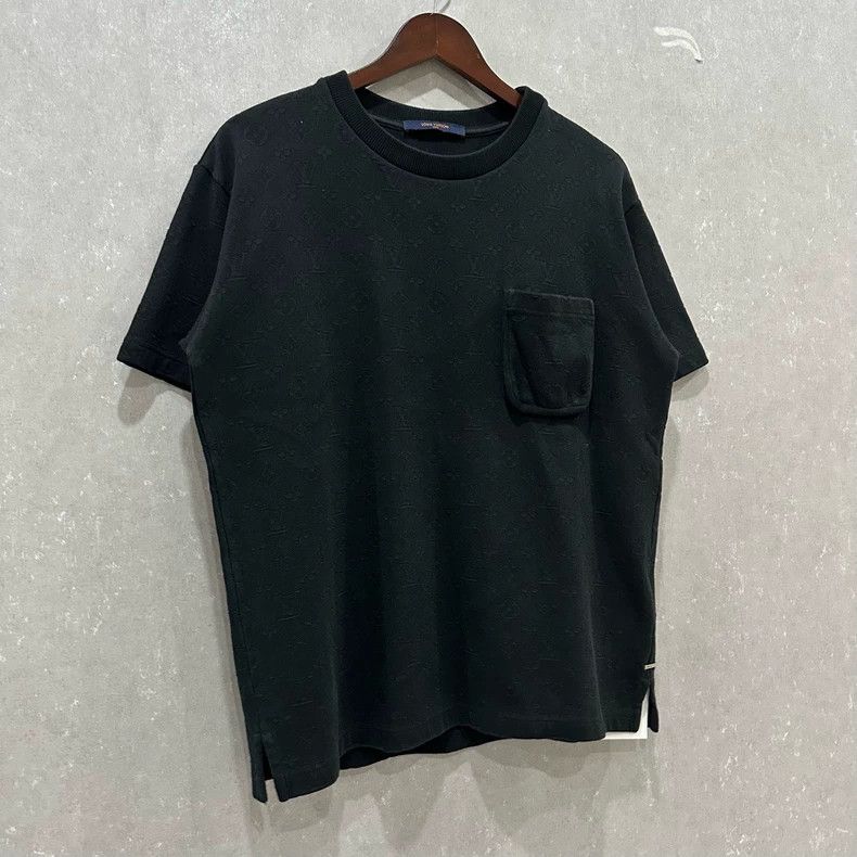 Louis Vuitton Louis Vuitton Black pocket full print short sleeve Size US M / EU 48-50 / 2 - 3 Thumbnail