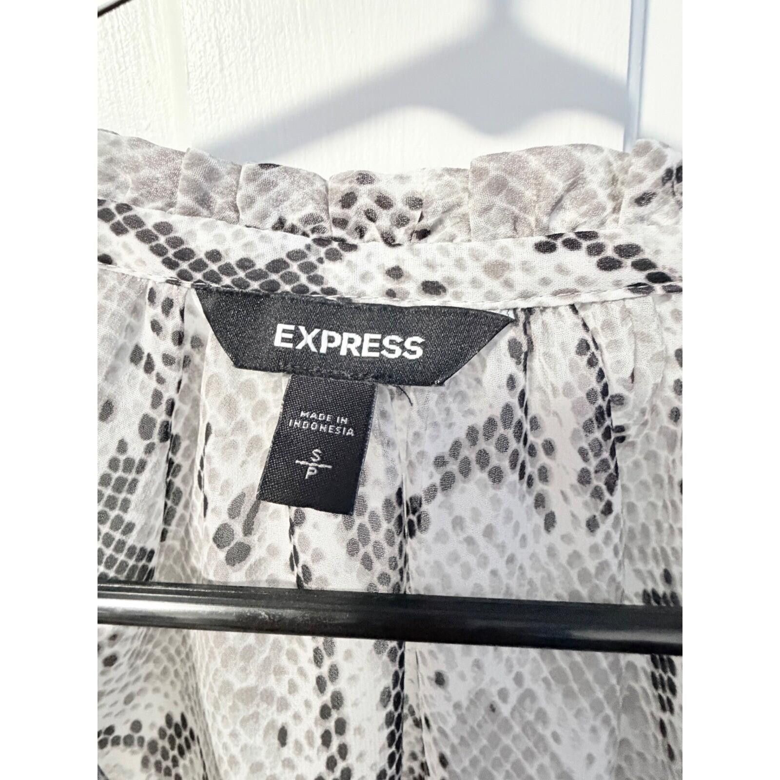 Express Express Blouse Womens Small Grey Snakeskin Ruffle Neck Size S / US 4 / IT 40 - 2 Thumbnail