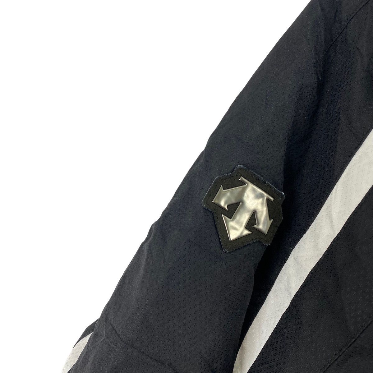 Descente × Vintage Vintage DESCENTE Multi Pockets Ski Winter Hooded Windbreaker Size US L / EU 52-54 / 3 - 4 Thumbnail