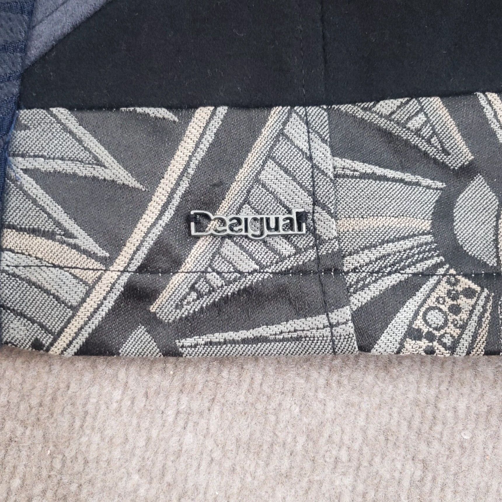 Desigual VINTAGE Desigual Jacket Womens Size S Black Wool Blend Button Designer Mid-Length Size S / US 4 / IT 40 - 7 Thumbnail