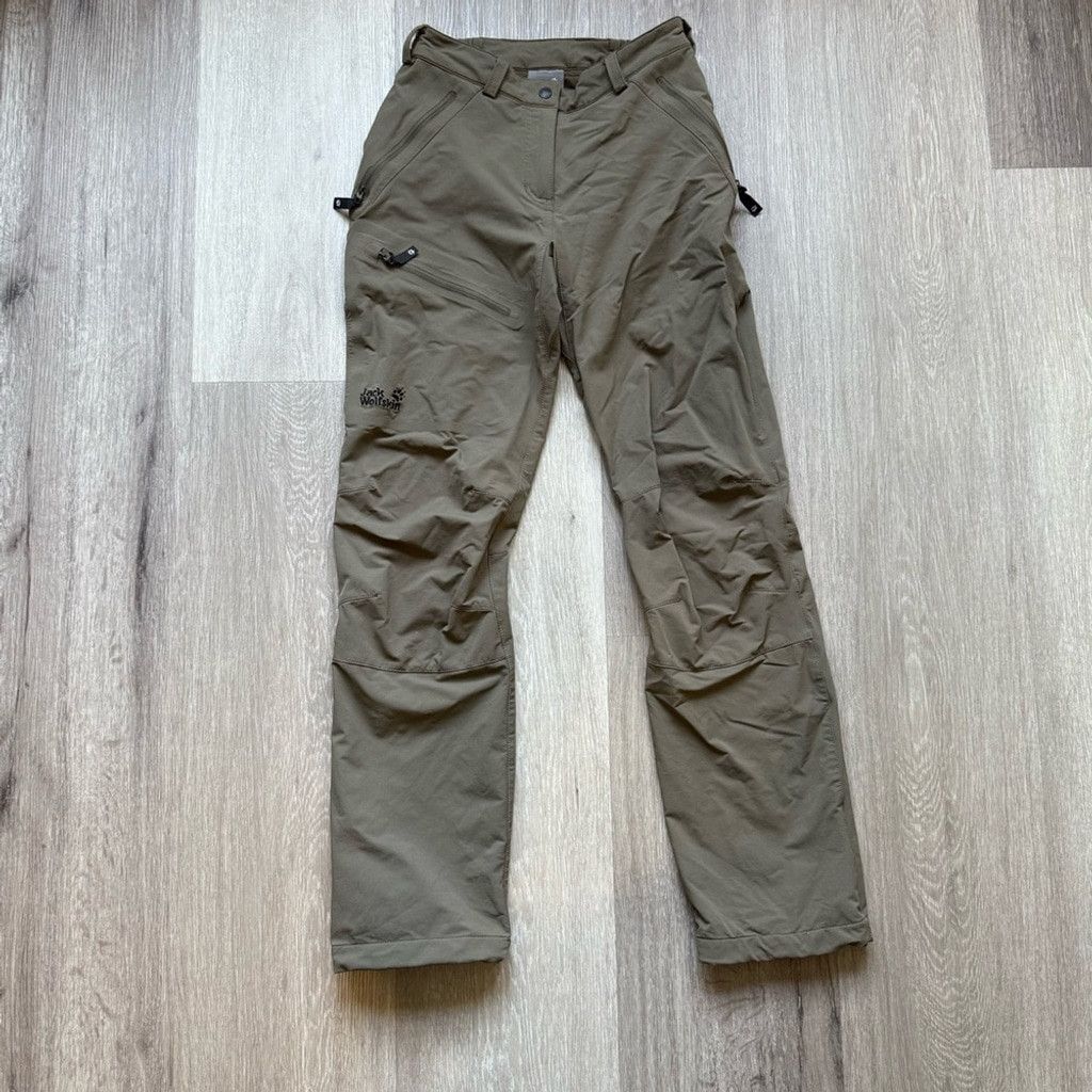 Jack Wolfskin Jack Wolfskin Green Track Pants with Durable Fabric Size 27" / US 4 / IT 40 - 1 Thumbnail