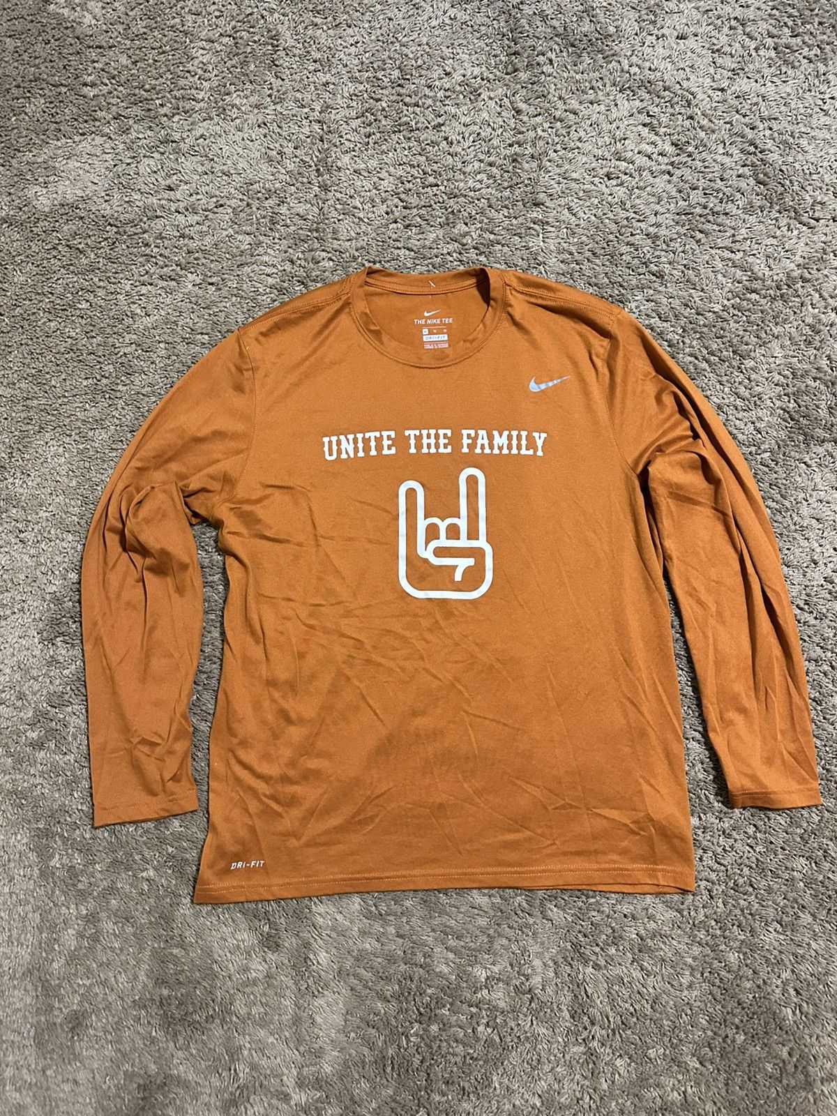 NCAA Vintage NCAA Texas Longhorns “family” shirt 00s size xl Size US XL / EU 56 / 4 - 1 Thumbnail