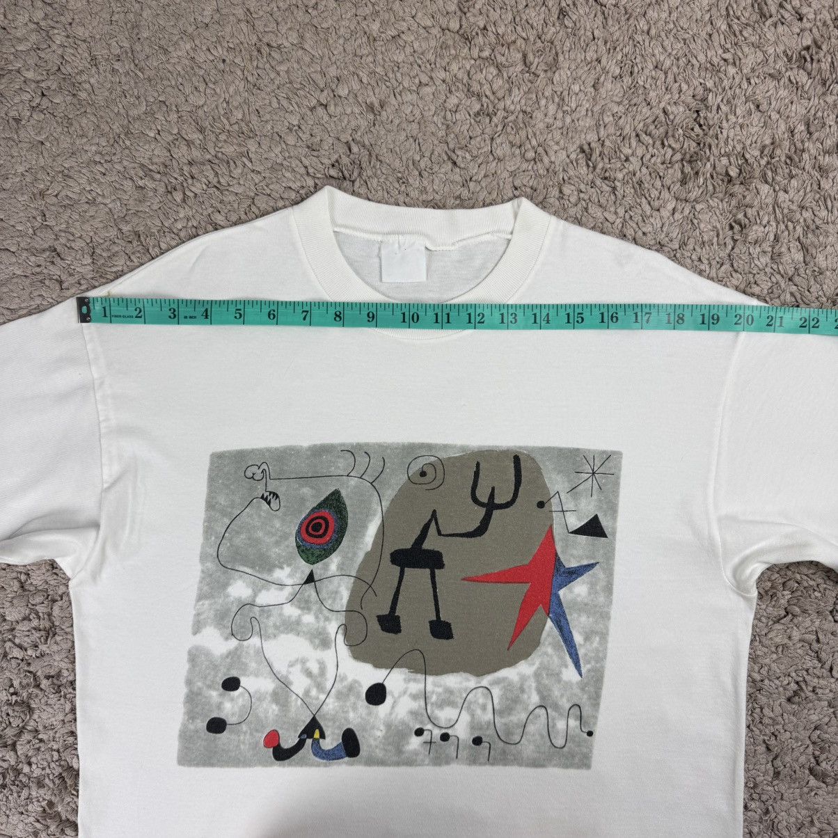 Vintage Vintage Fundació Joan Miró Art Woman Dreaming of Escape Tee Size US L / EU 52-54 / 3 - 15 Thumbnail