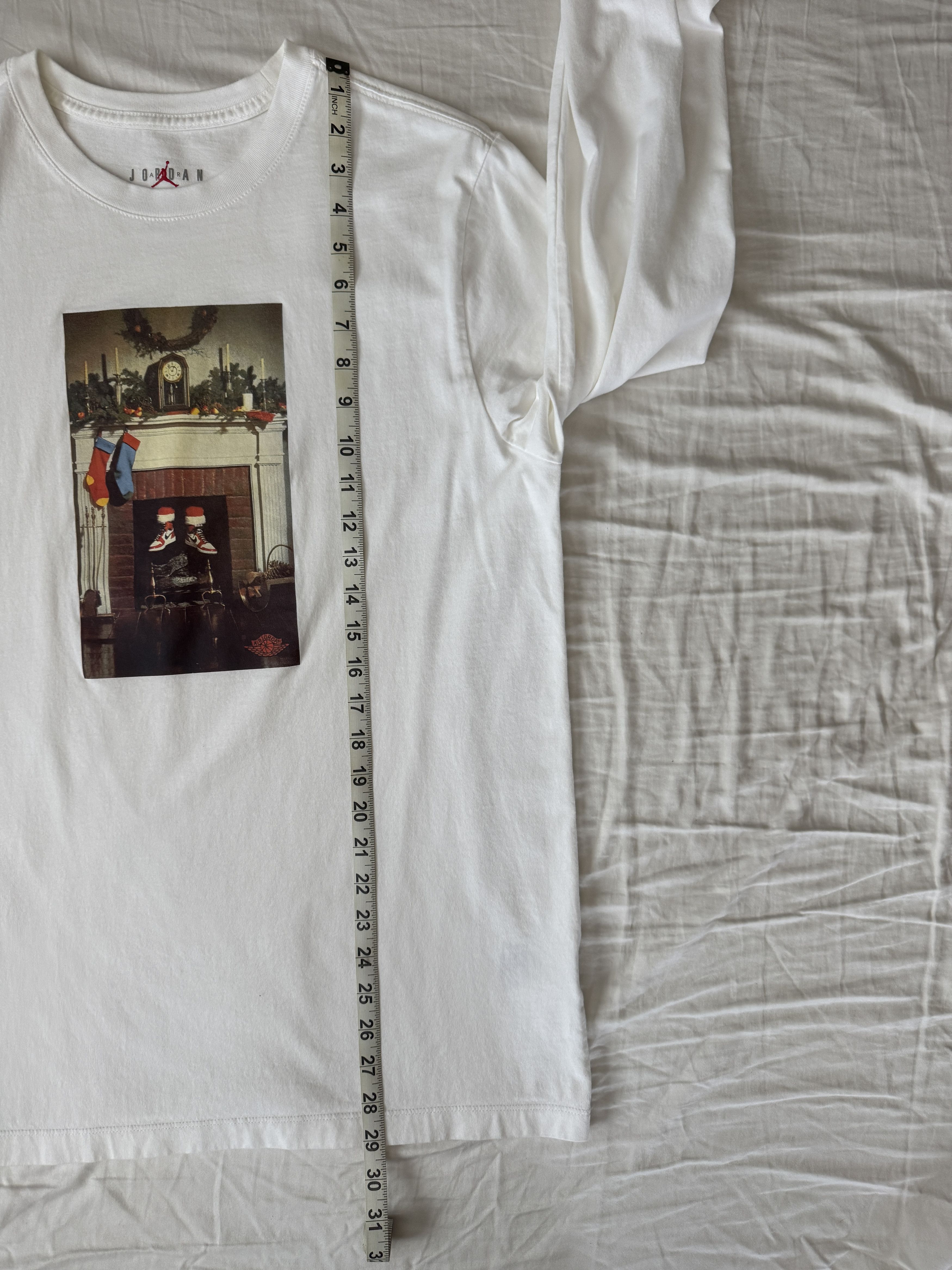 Jordan Brand Nike Christmas Santa Chimney Fireplace Chicago Long Sleeve Size US L / EU 52-54 / 3 - 6 Thumbnail