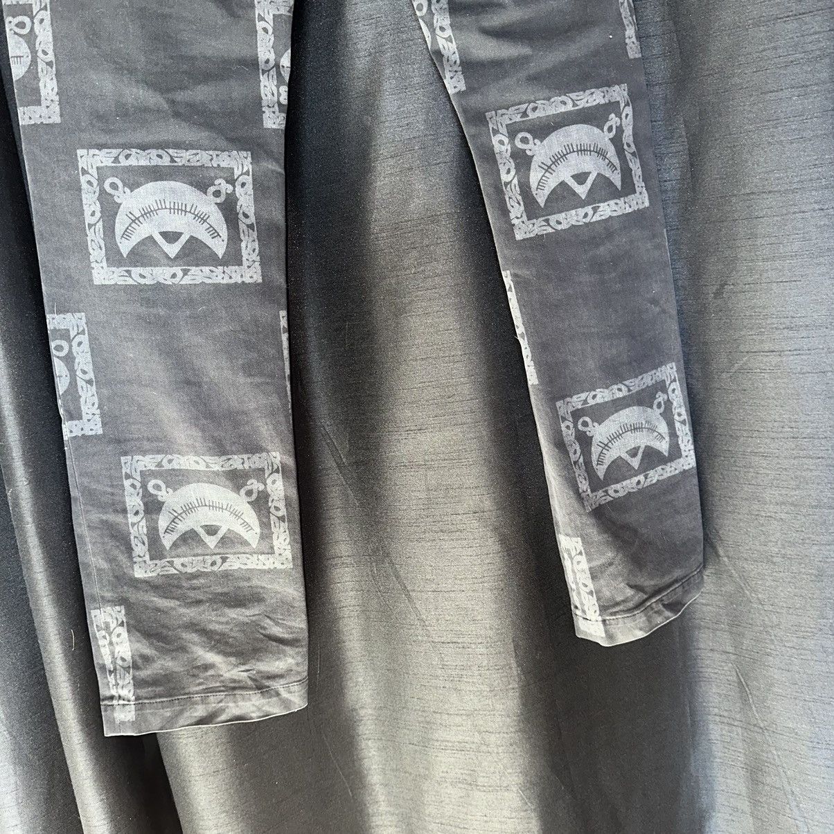 Undercover Undercover SS03 "Scab" Tribal Print Pants Size US 30 / EU 46 - 7 Thumbnail