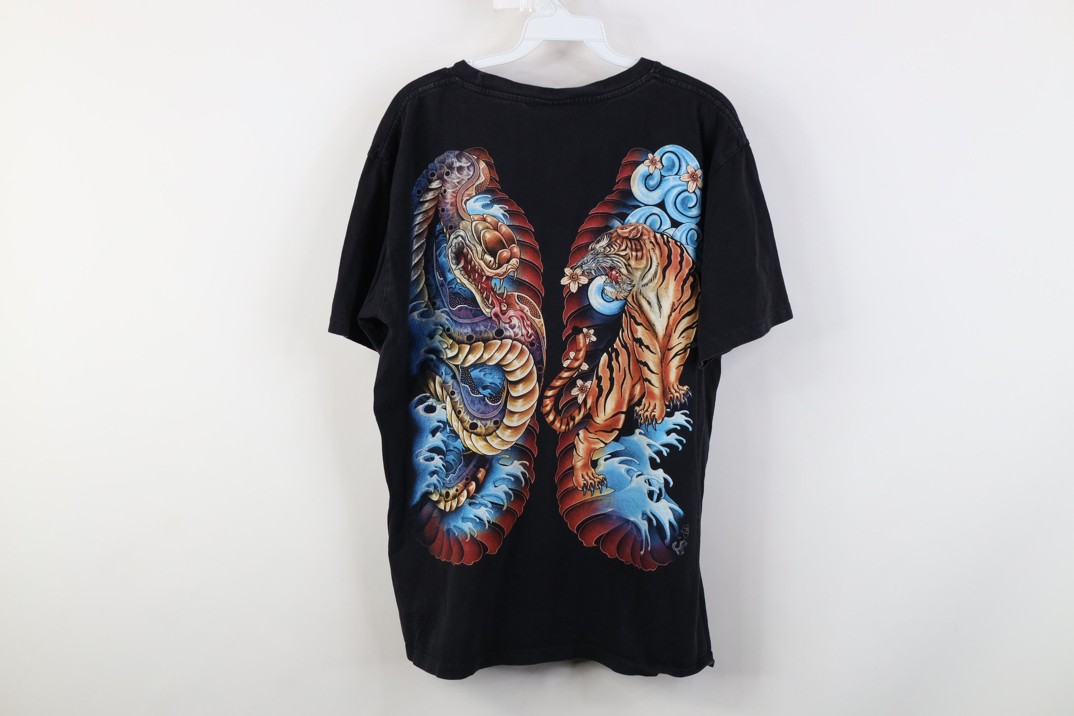 Vintage Vintage Y2K Streetwear Hawaii Tribal Dragon Tiger T-Shirt Size US L / EU 52-54 / 3 - 14 Thumbnail