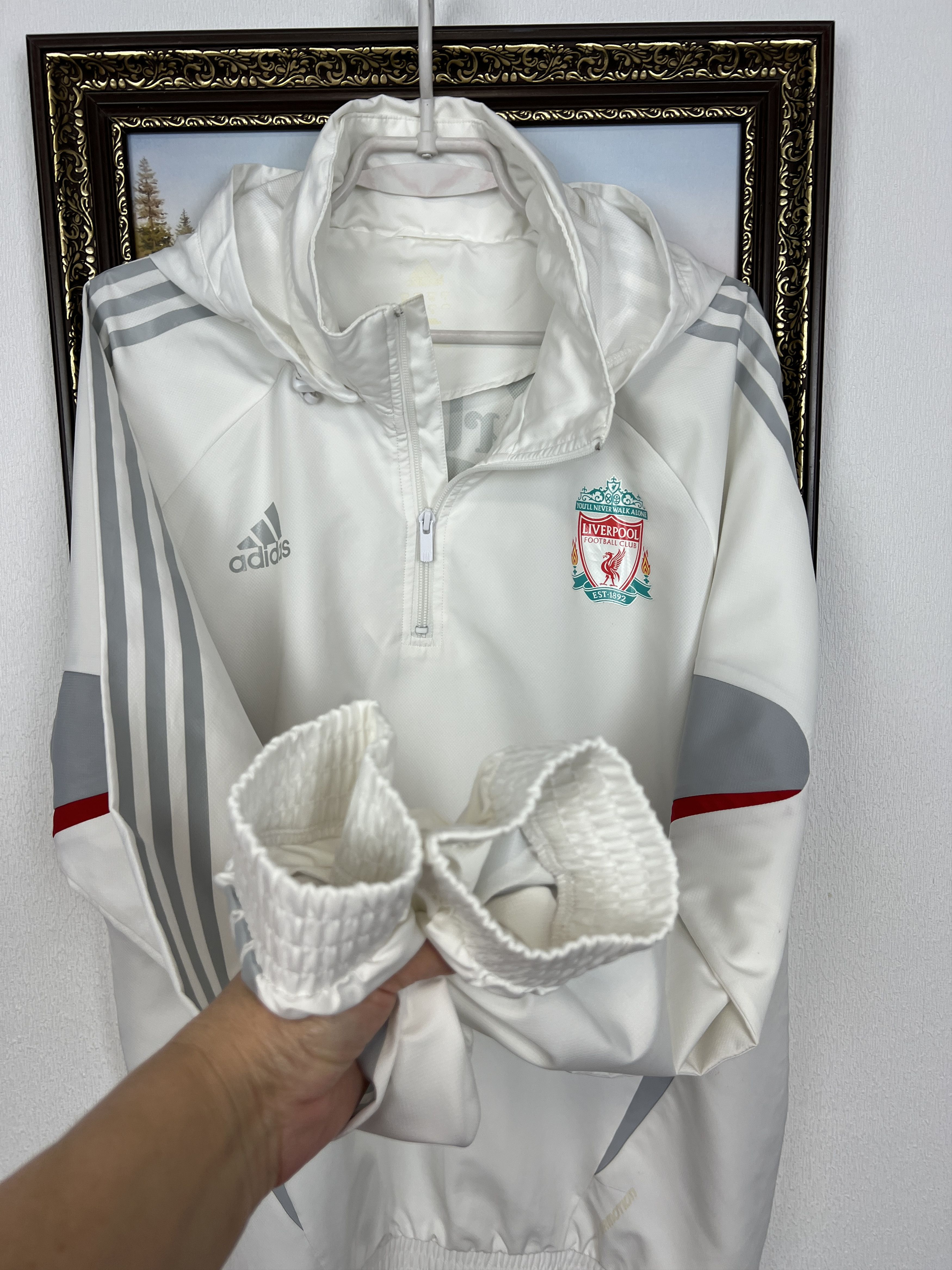 Adidas Vintage Adidas Liverpool Football Jacket Soccer Track Top Size US L / EU 52-54 / 3 - 9 Thumbnail