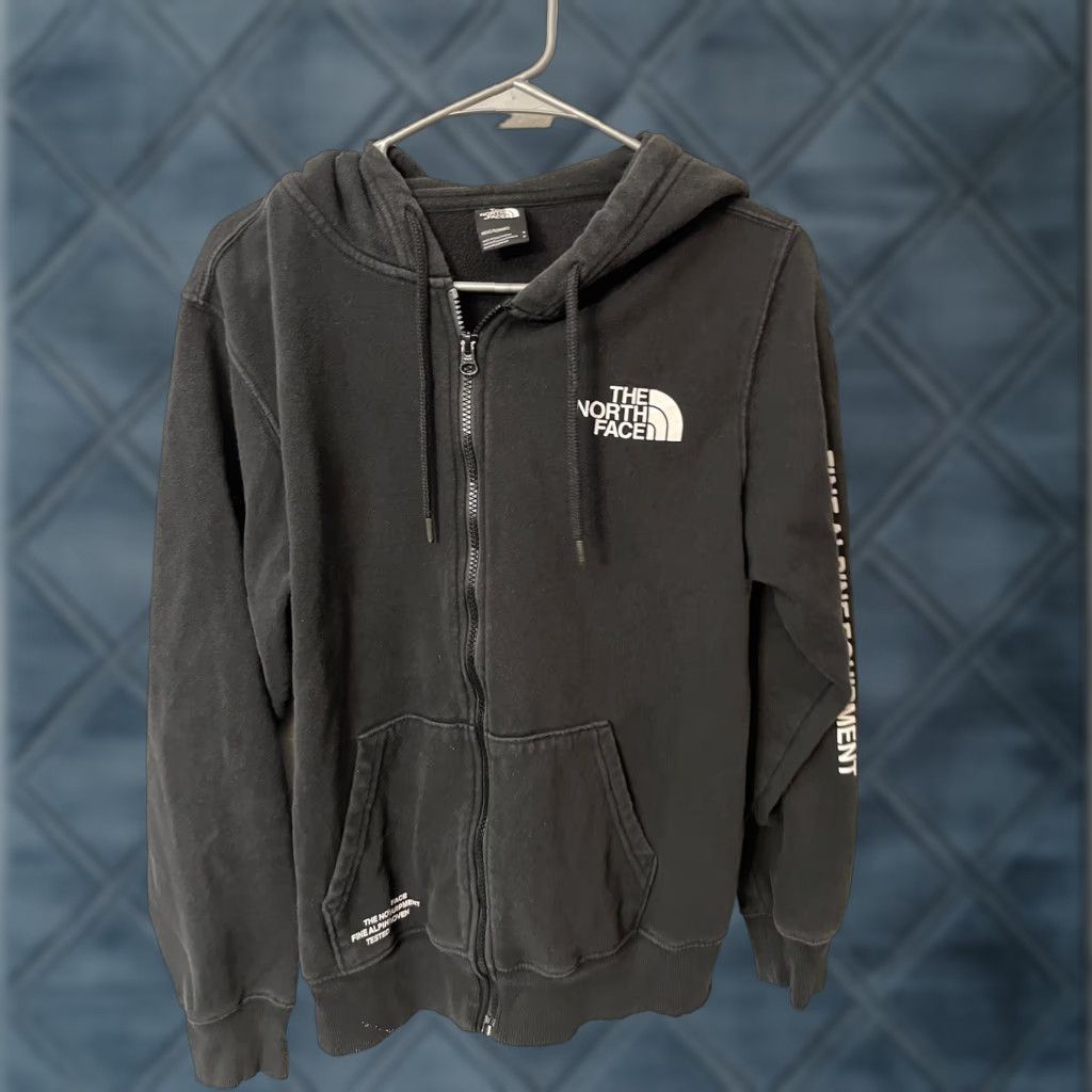The North Face VINTAGE The North Face MENS Fleece Brand Proud Fullzip Hoodie Small Black Adult Small Fleece Size US S / EU 44-46 / 1 - 1 Thumbnail