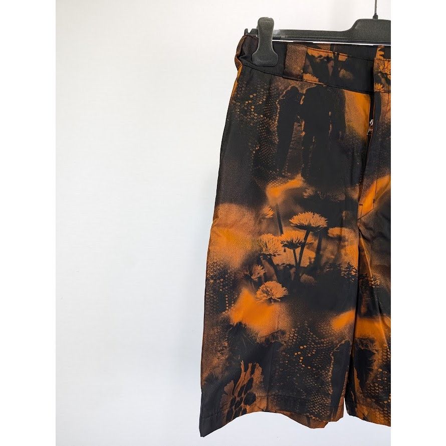 Prada o1rshd1 Re-Nylon Human Pantalone Shorts in Arancio Size US 32 / EU 48 - 5 Thumbnail