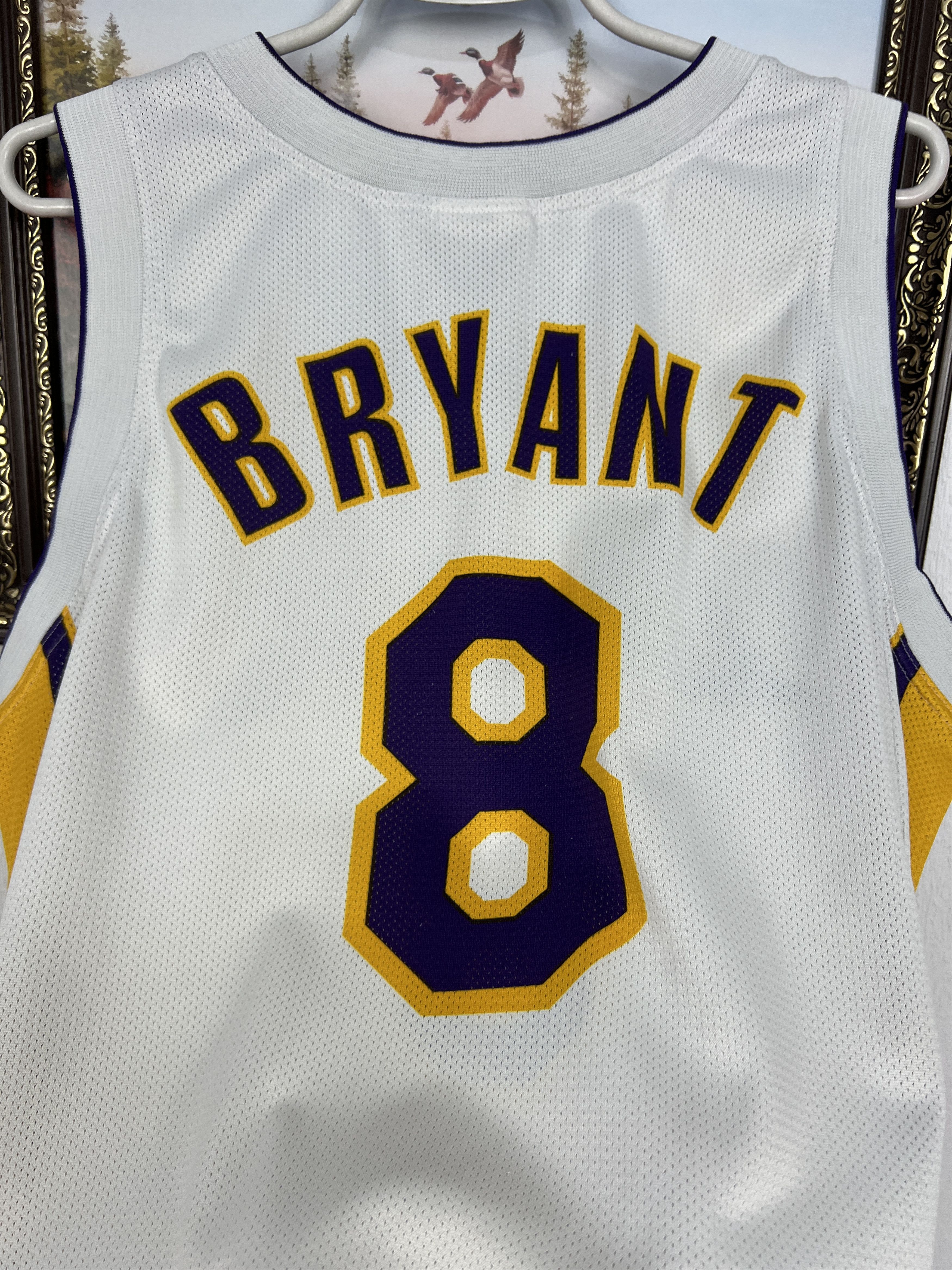 Champion Vintage Los Angeles Lakers #8 Bryant NBA Jersey Size US M / EU 48-50 / 2 - 13 Thumbnail